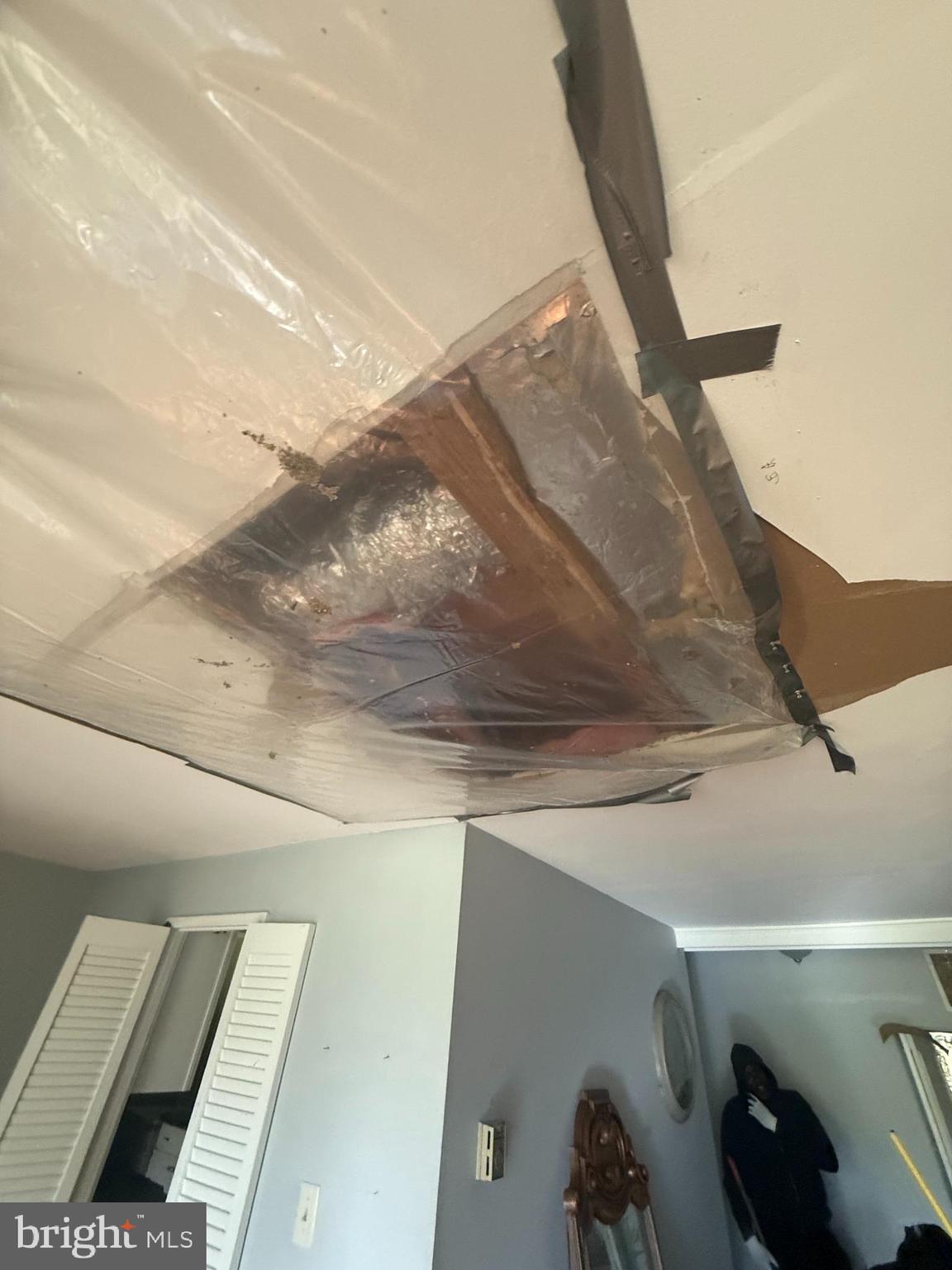 HUNTLEY SQUARE CONDOMINIUMS - Residential