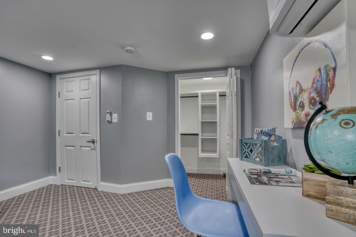 BALTIMORE HIGHLANDS - Residential Lease