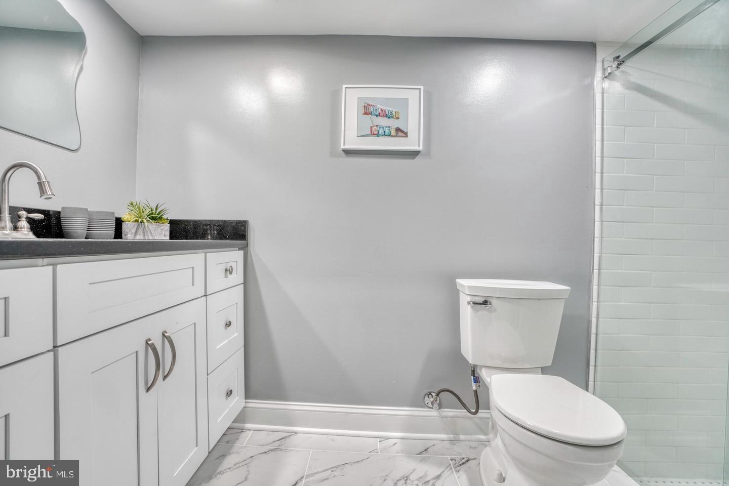 BALTIMORE HIGHLANDS - Residential Lease
