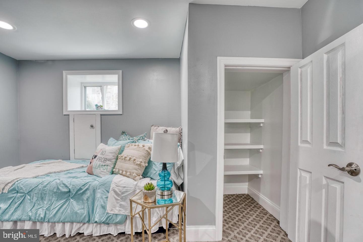 BALTIMORE HIGHLANDS - Residential Lease