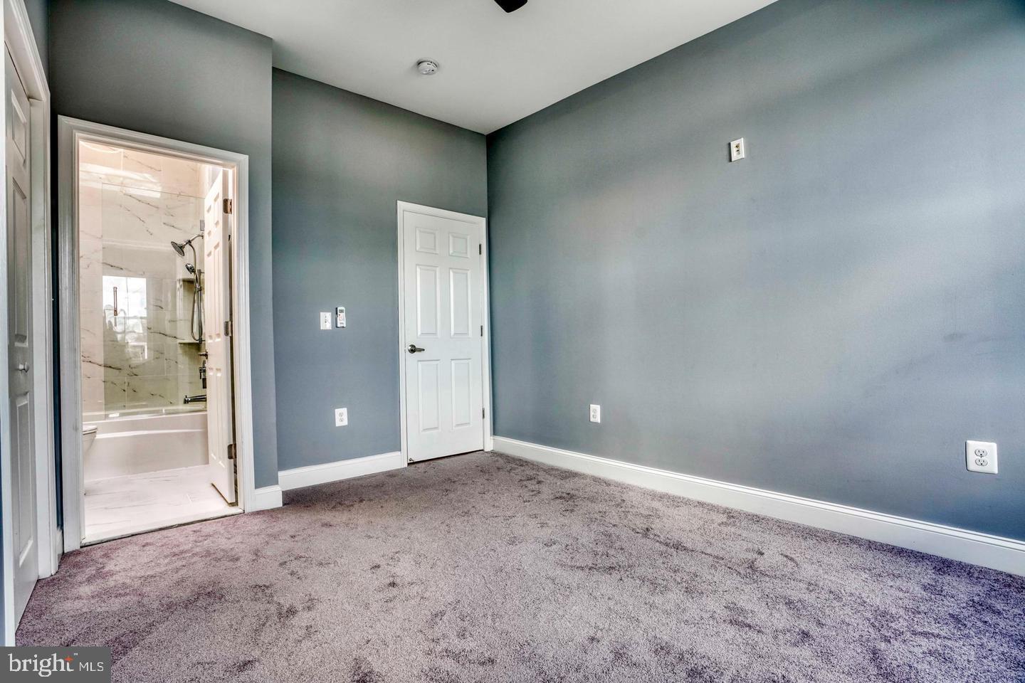 BALTIMORE HIGHLANDS - Residential Lease