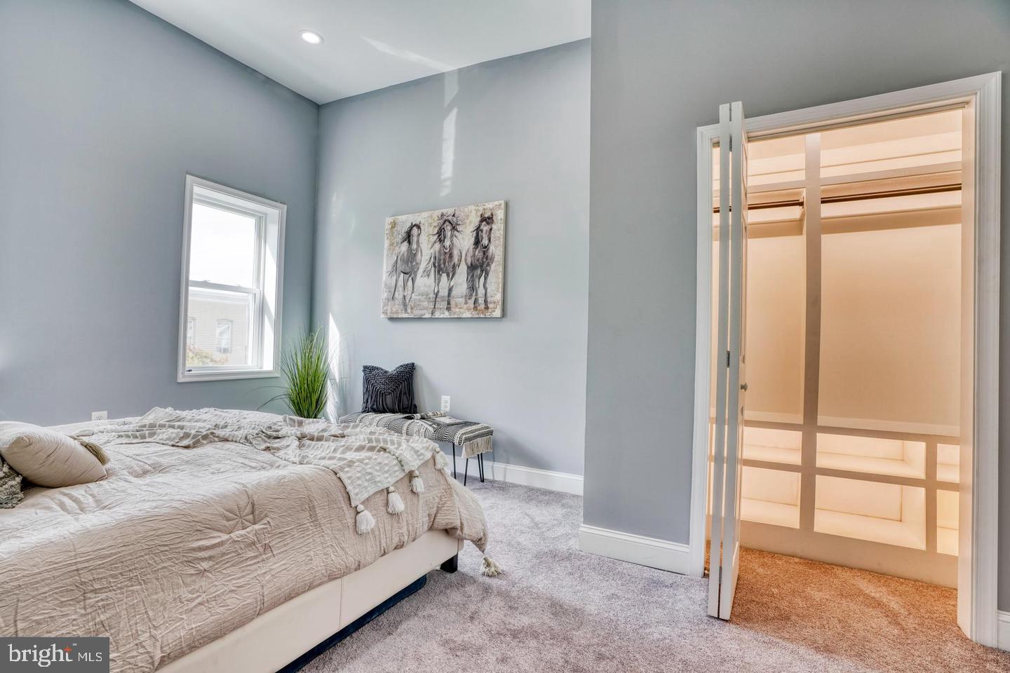 BALTIMORE HIGHLANDS - Residential Lease
