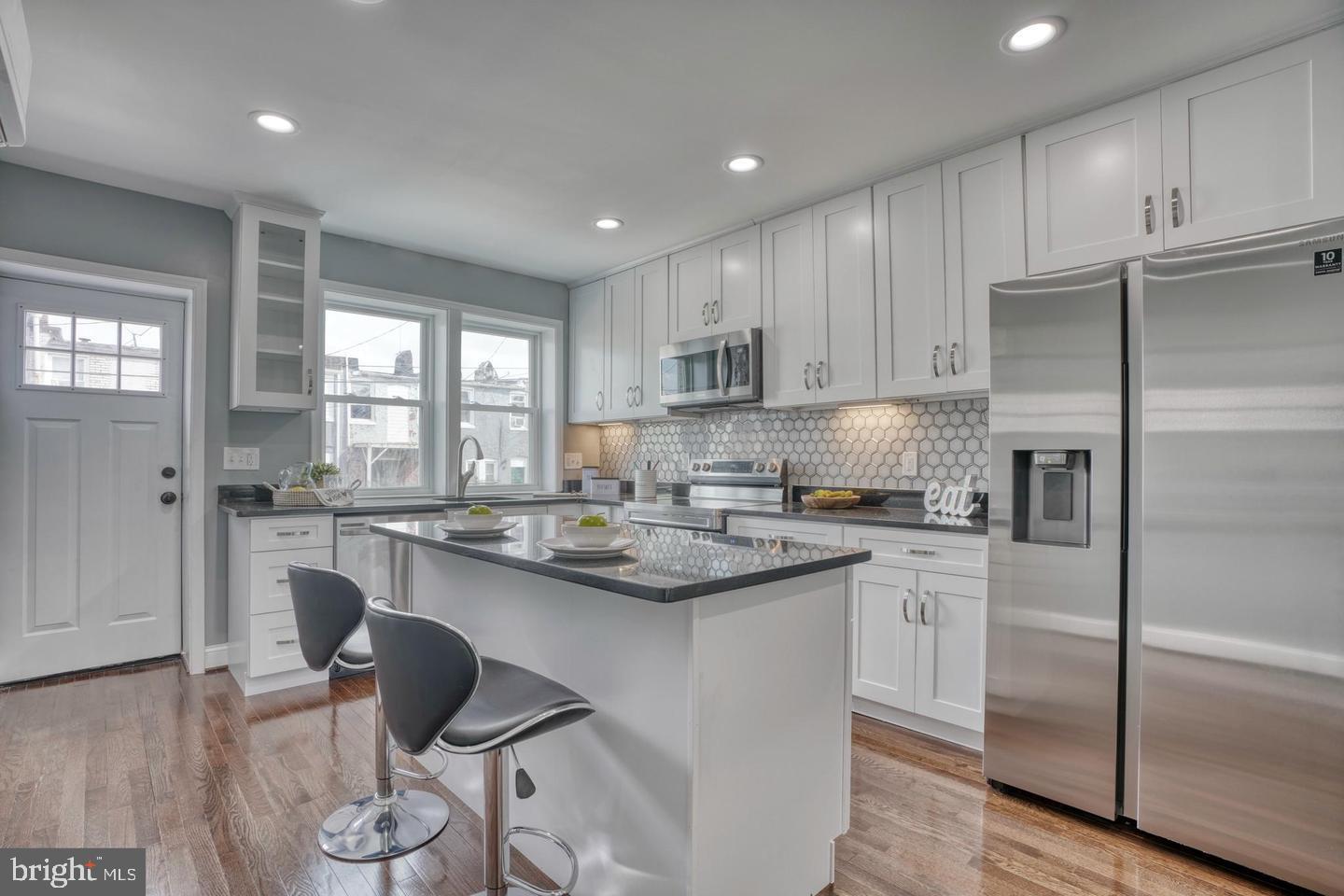 BALTIMORE HIGHLANDS - Residential Lease