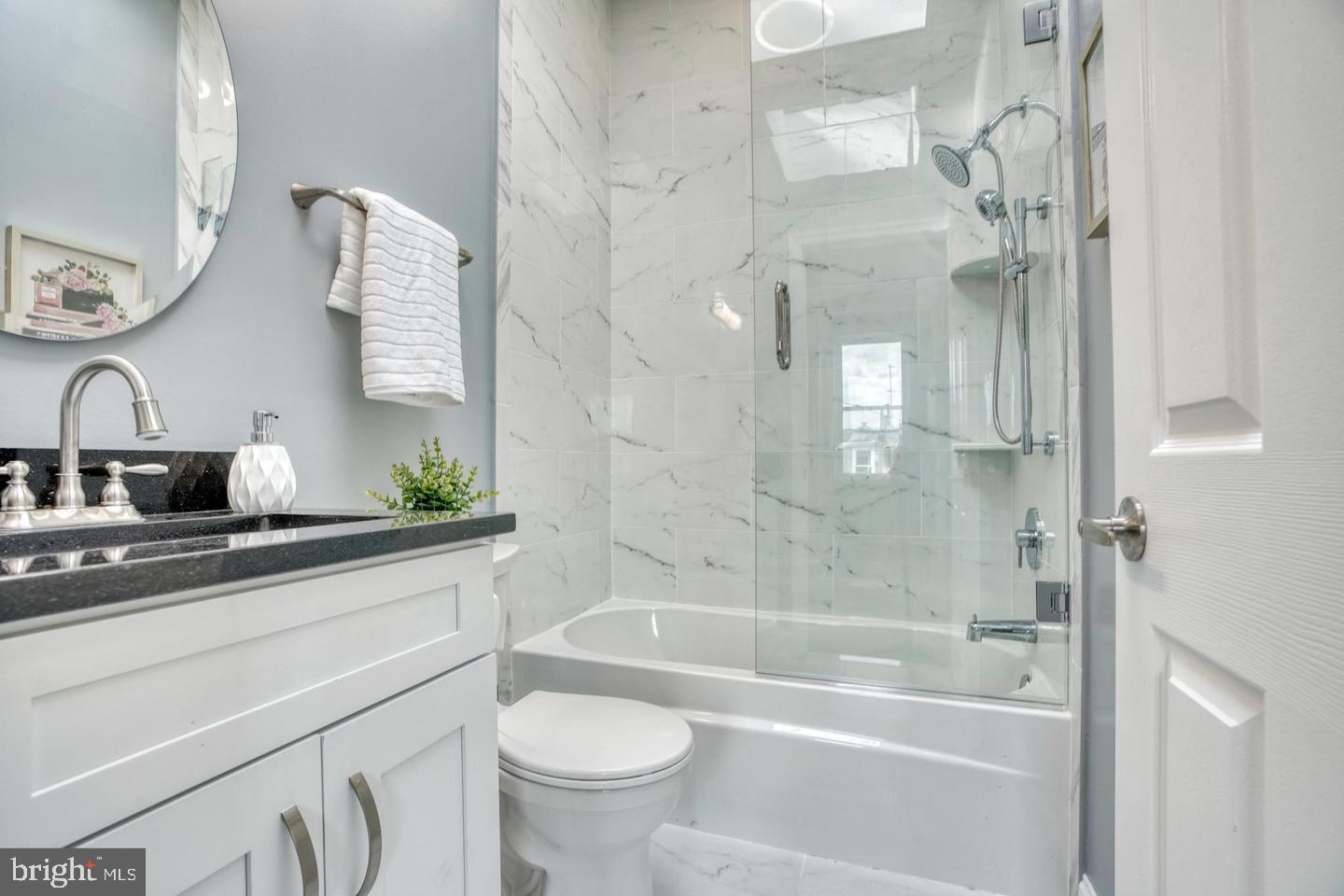 BALTIMORE HIGHLANDS - Residential Lease