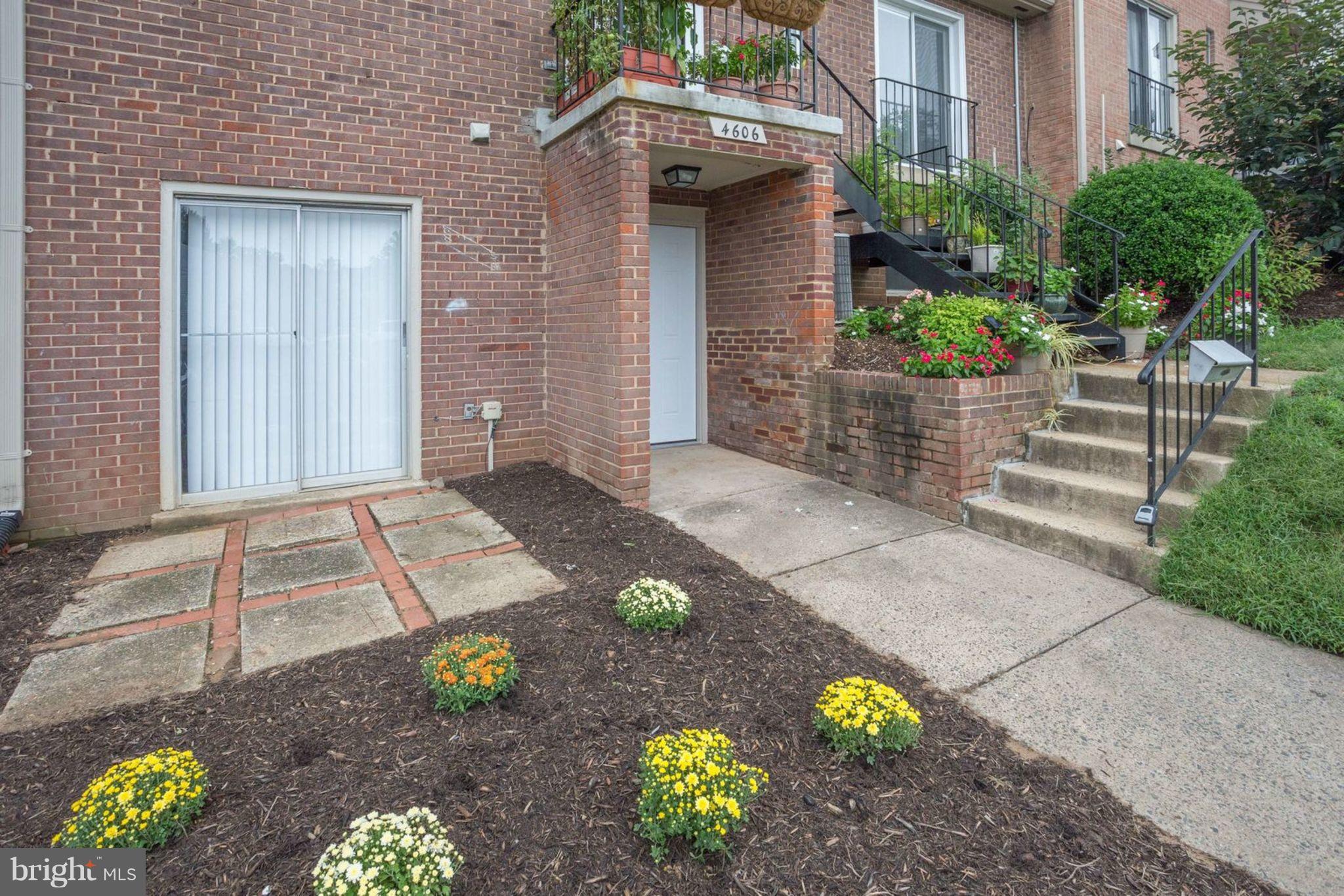 TERRACE TOWNE HOMES OF WOODLAWN - Residential