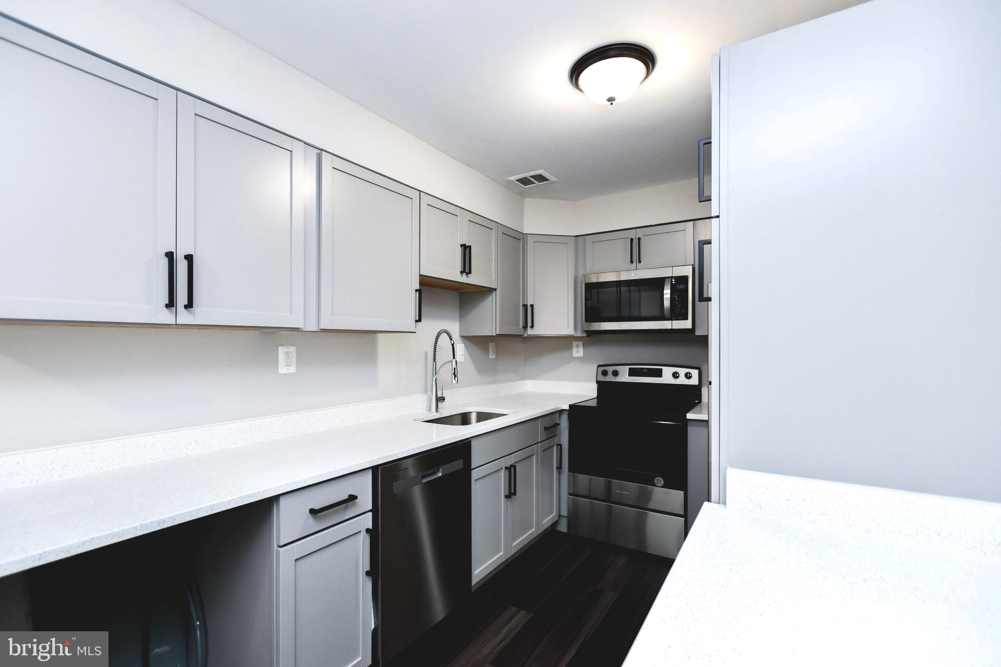 HARBOUR TERRACE - Residential