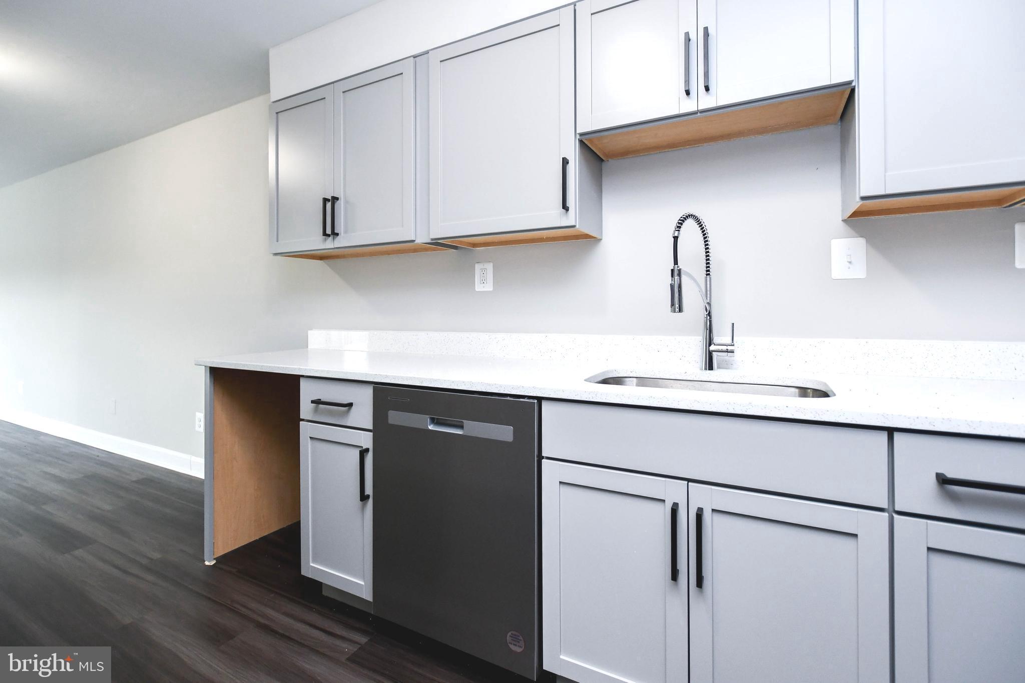 HARBOUR TERRACE - Residential