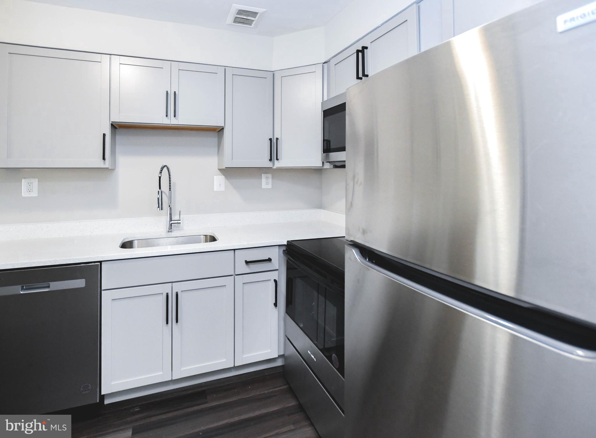 HARBOUR TERRACE - Residential