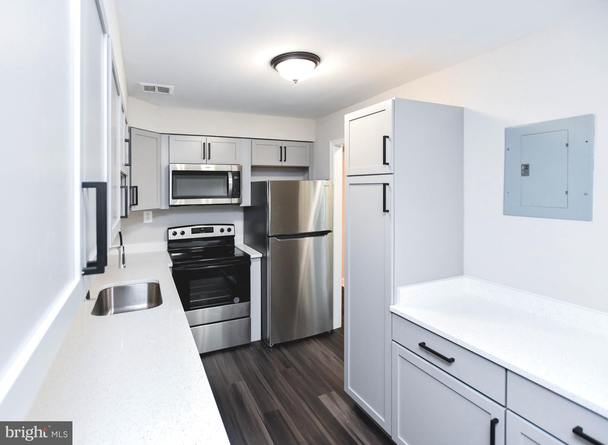 HARBOUR TERRACE - Residential