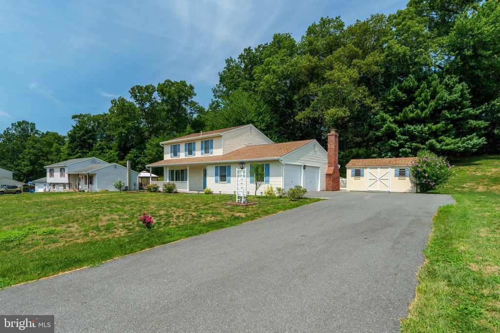 Photo of 111 Valerie Drive, Elizabethtown, PA 17022 (MLS # PALA2053278)
