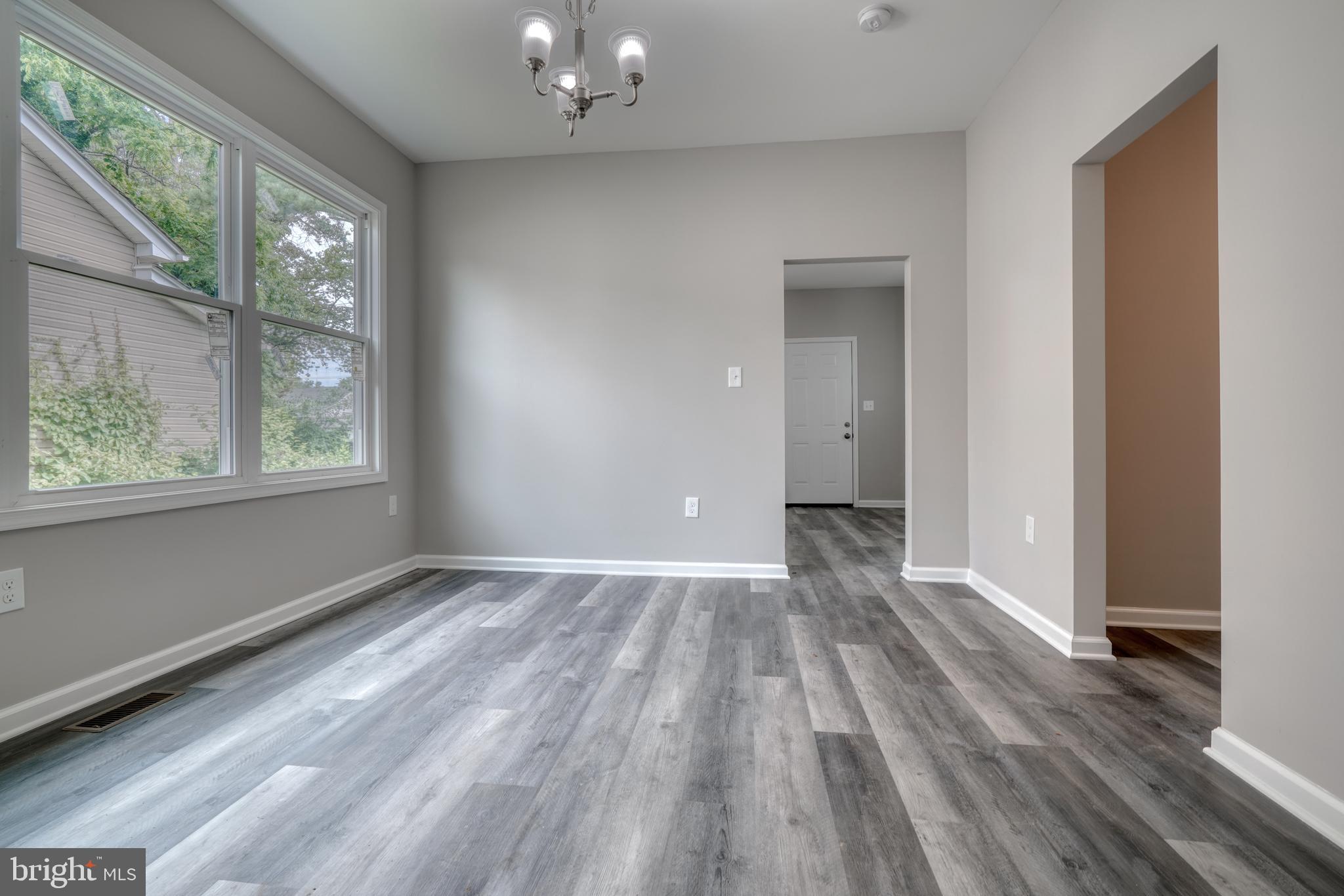 RIDGEWOOD - Residential