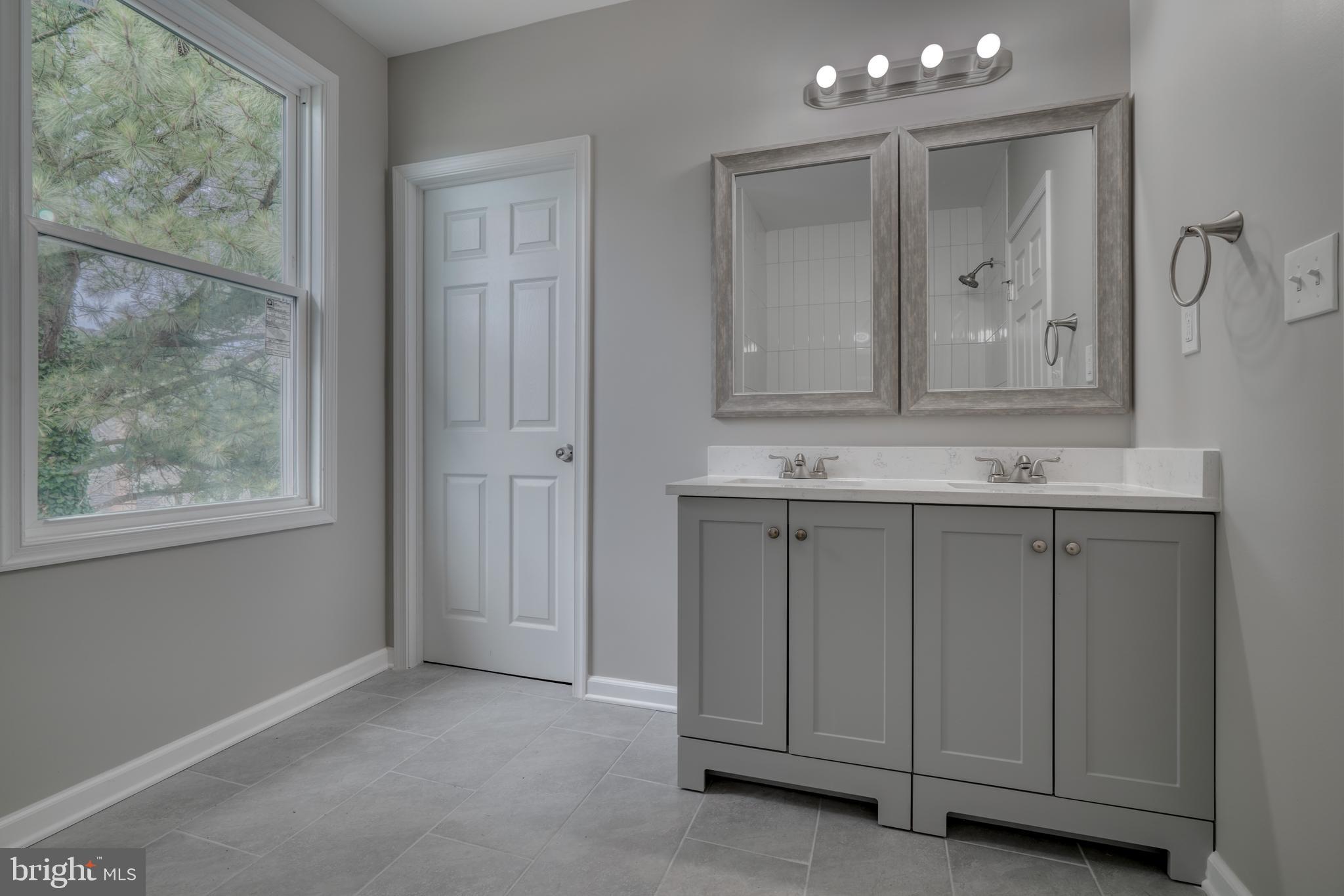 RIDGEWOOD - Residential