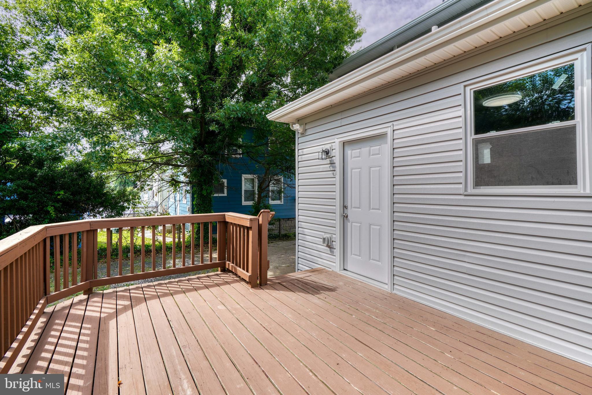 RIDGEWOOD - Residential