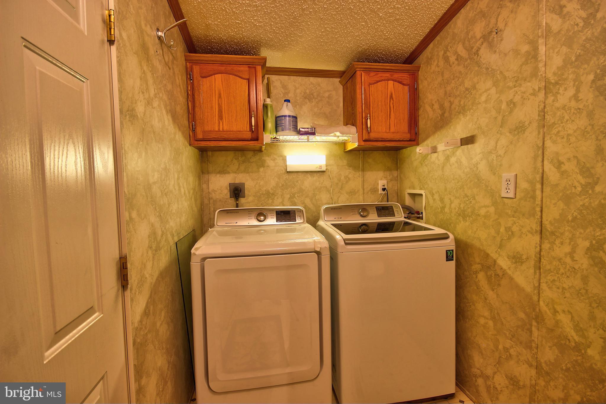 CEDARHURST ACRES - Residential