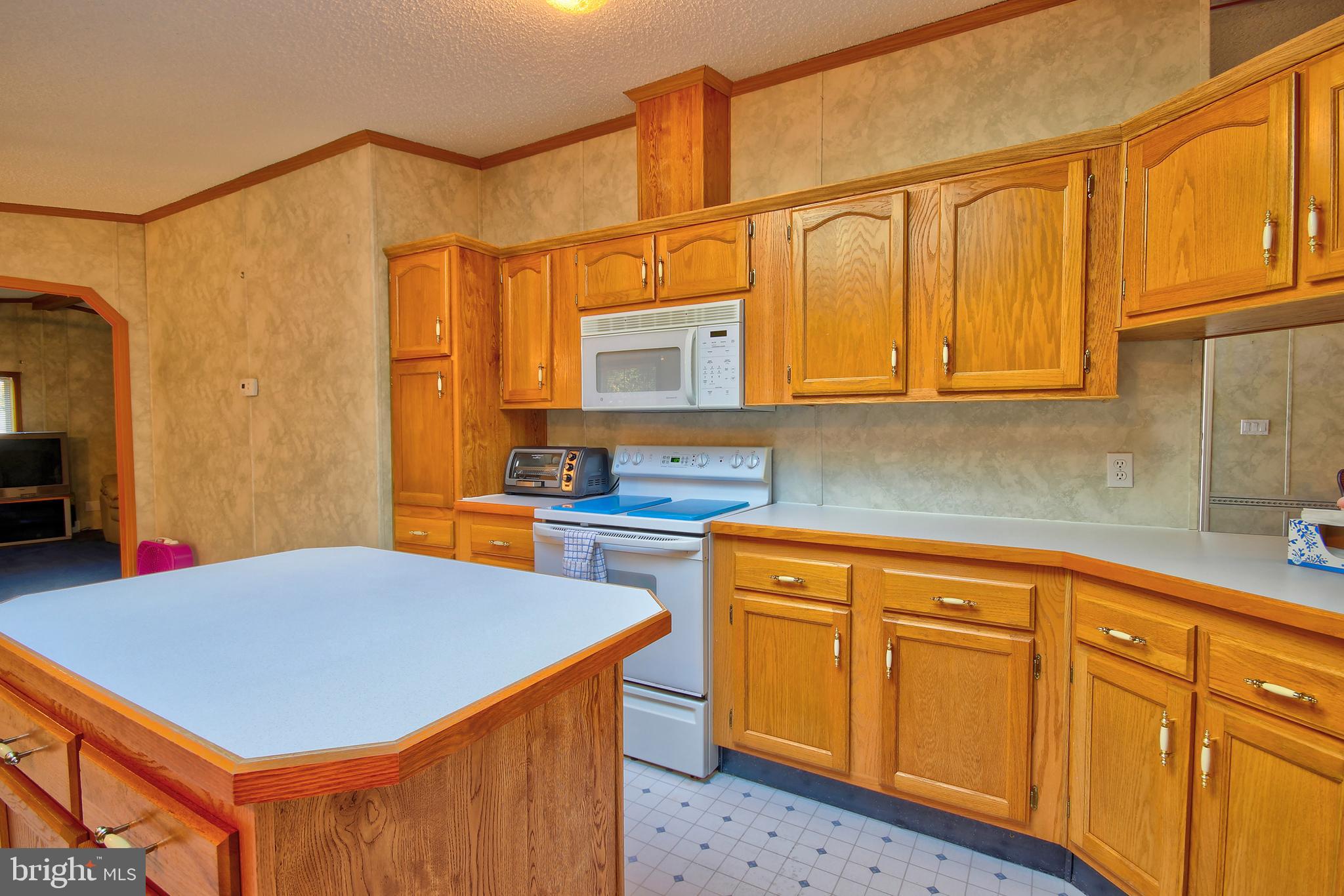 CEDARHURST ACRES - Residential