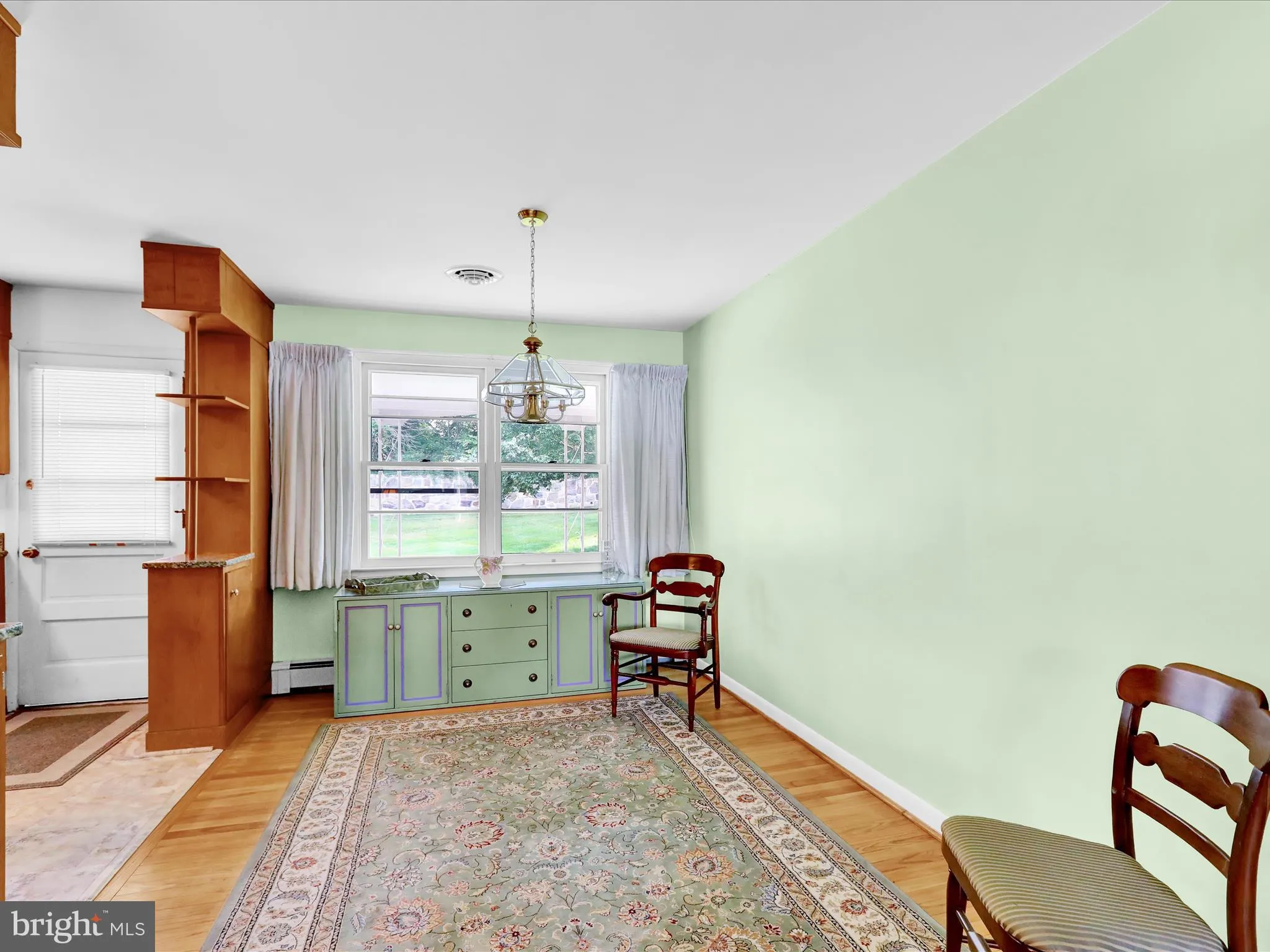 Reading, Pennsylvania 19606, United States, 2 Bedrooms Bedrooms, ,2 BathroomsBathrooms,Residential,Pending,206182