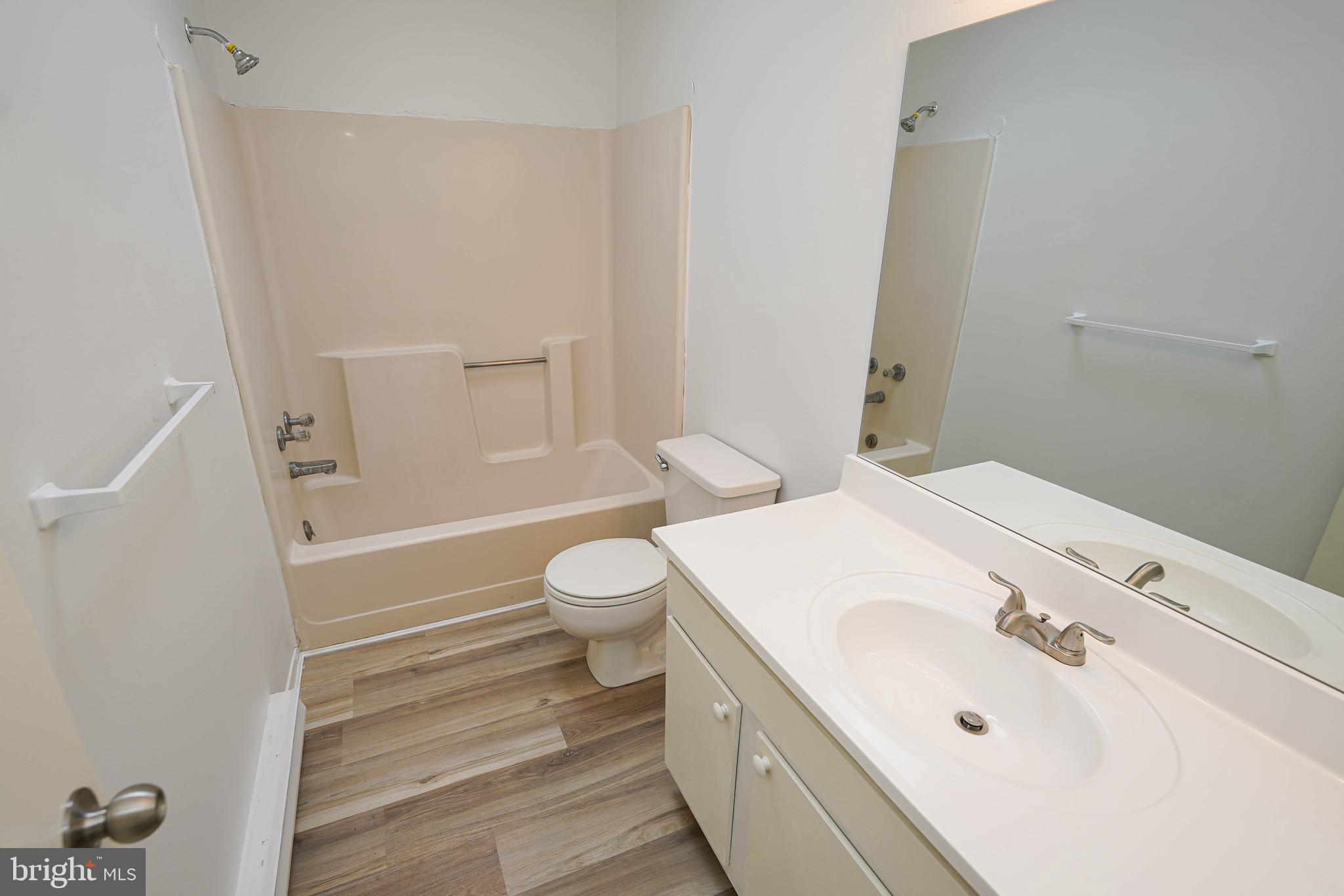 GREEN-MOR VILLAGE - Residential