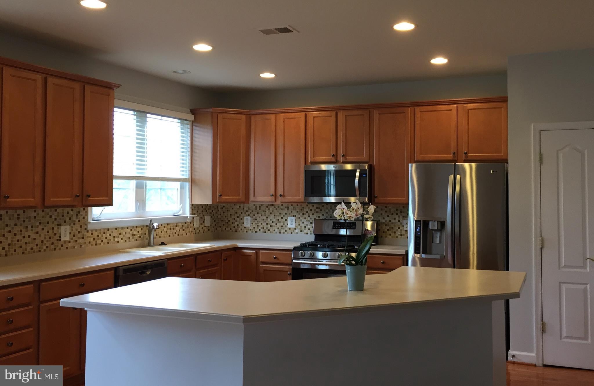 LANSDOWNE ON THE POTOMAC - Residential Lease