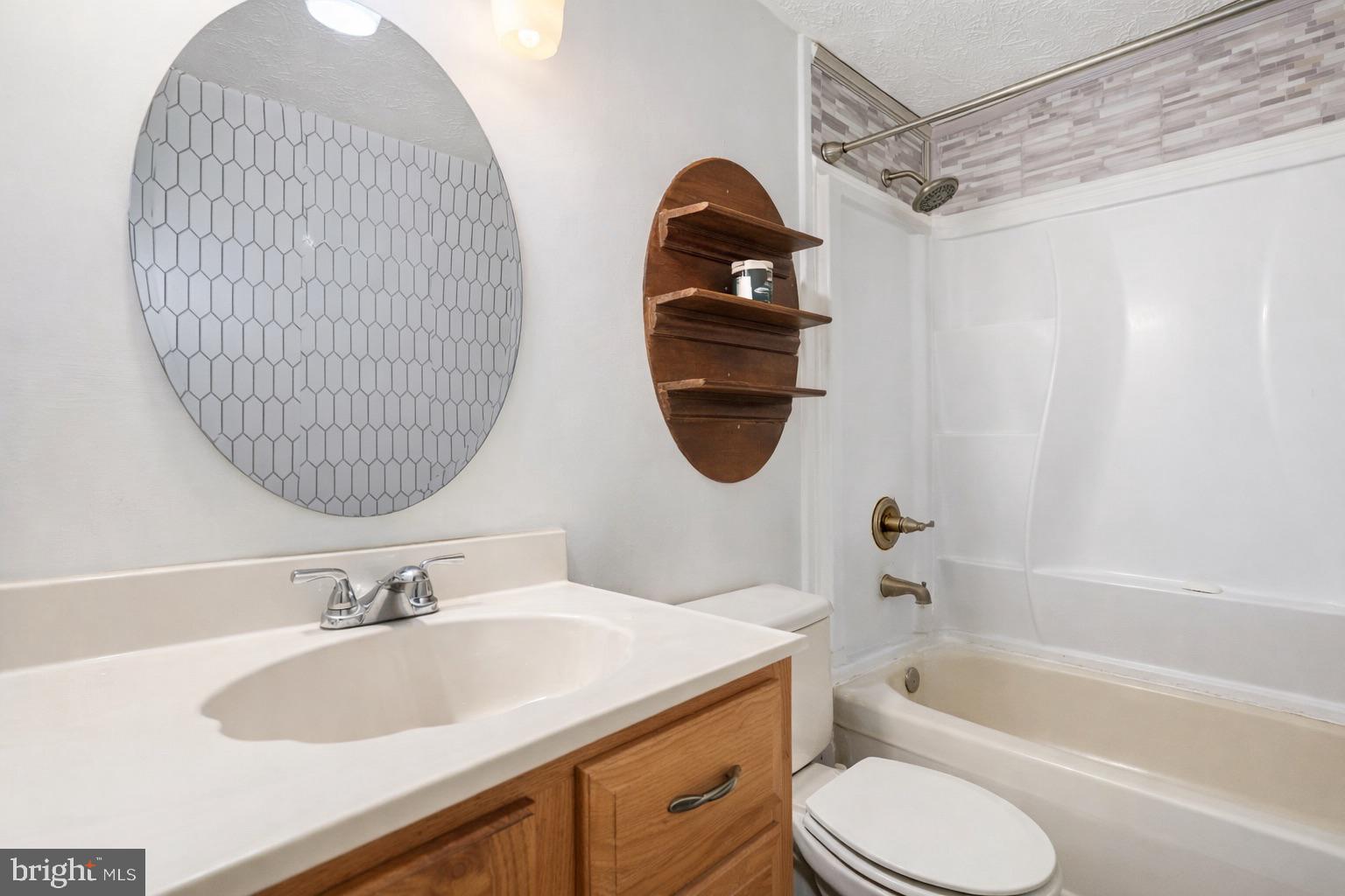 POHICK VILLAGE - Residential