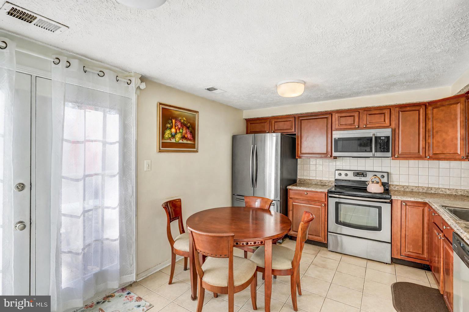 POHICK VILLAGE - Residential