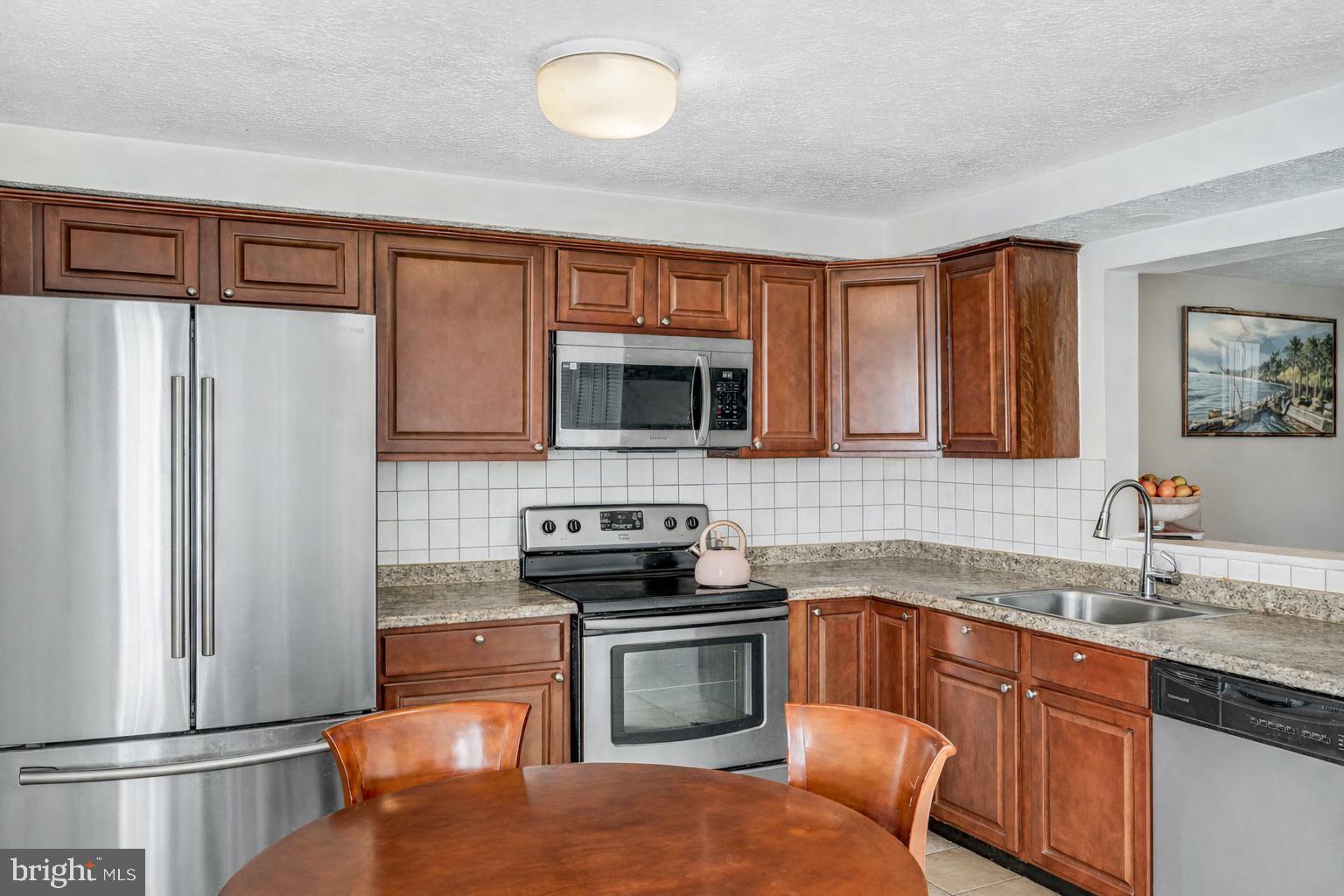 POHICK VILLAGE - Residential