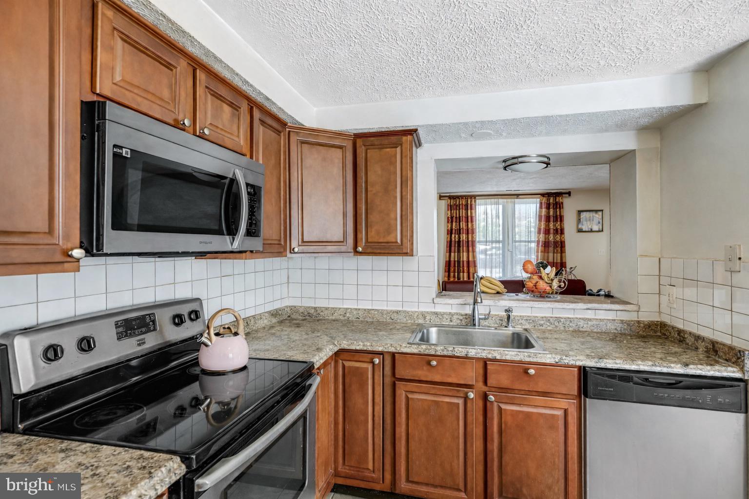 POHICK VILLAGE - Residential