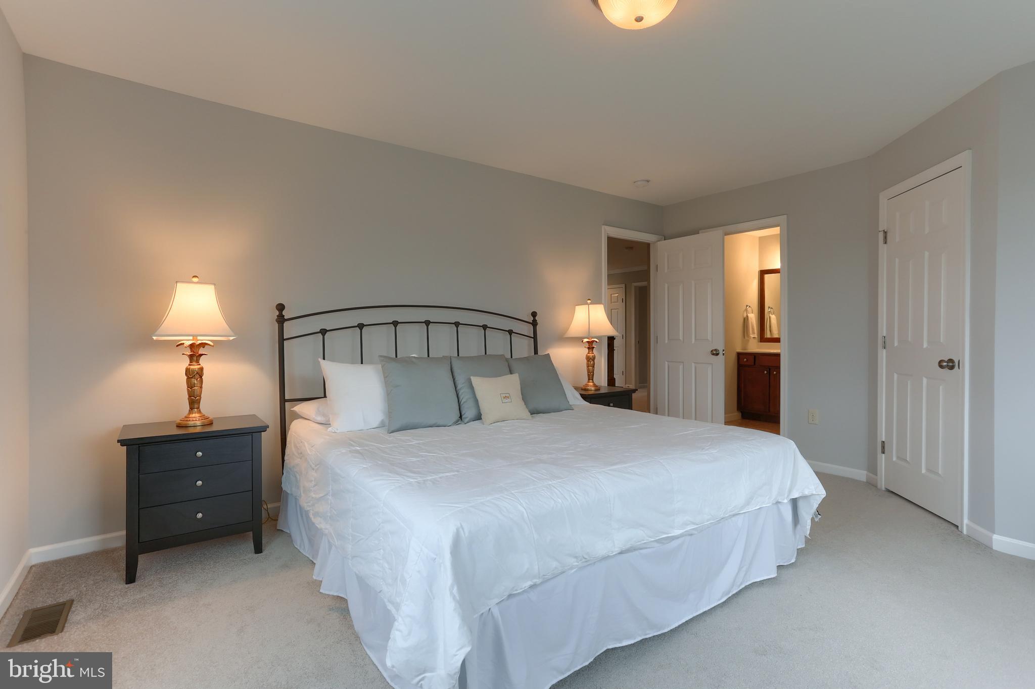 WILLOW CREEK FARMS - Residential