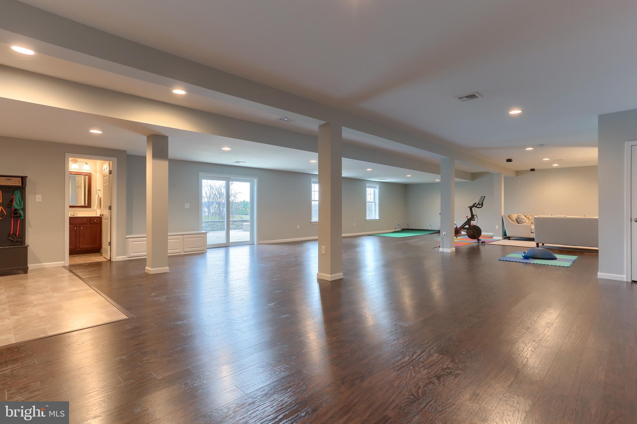 WILLOW CREEK FARMS - Residential