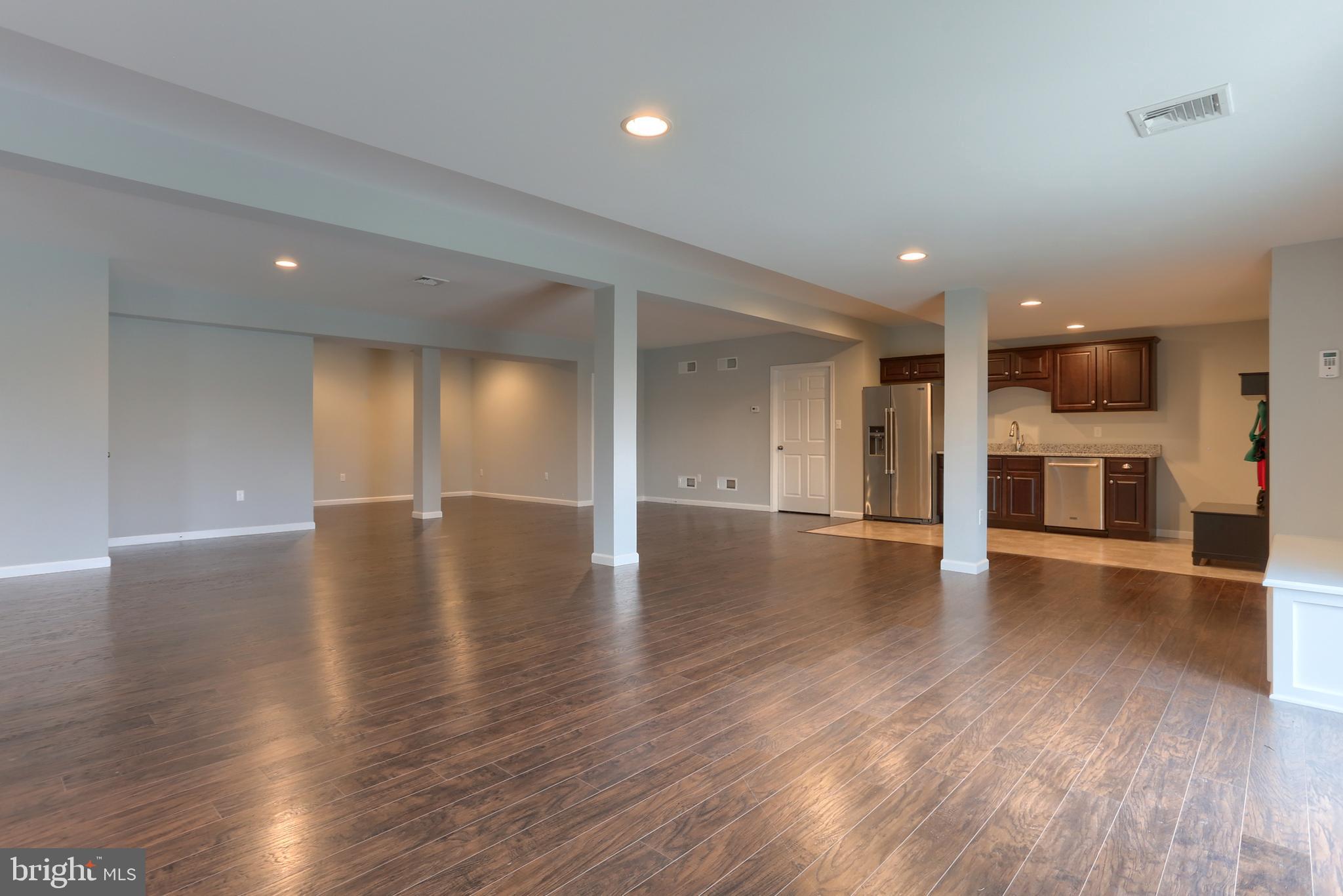 WILLOW CREEK FARMS - Residential