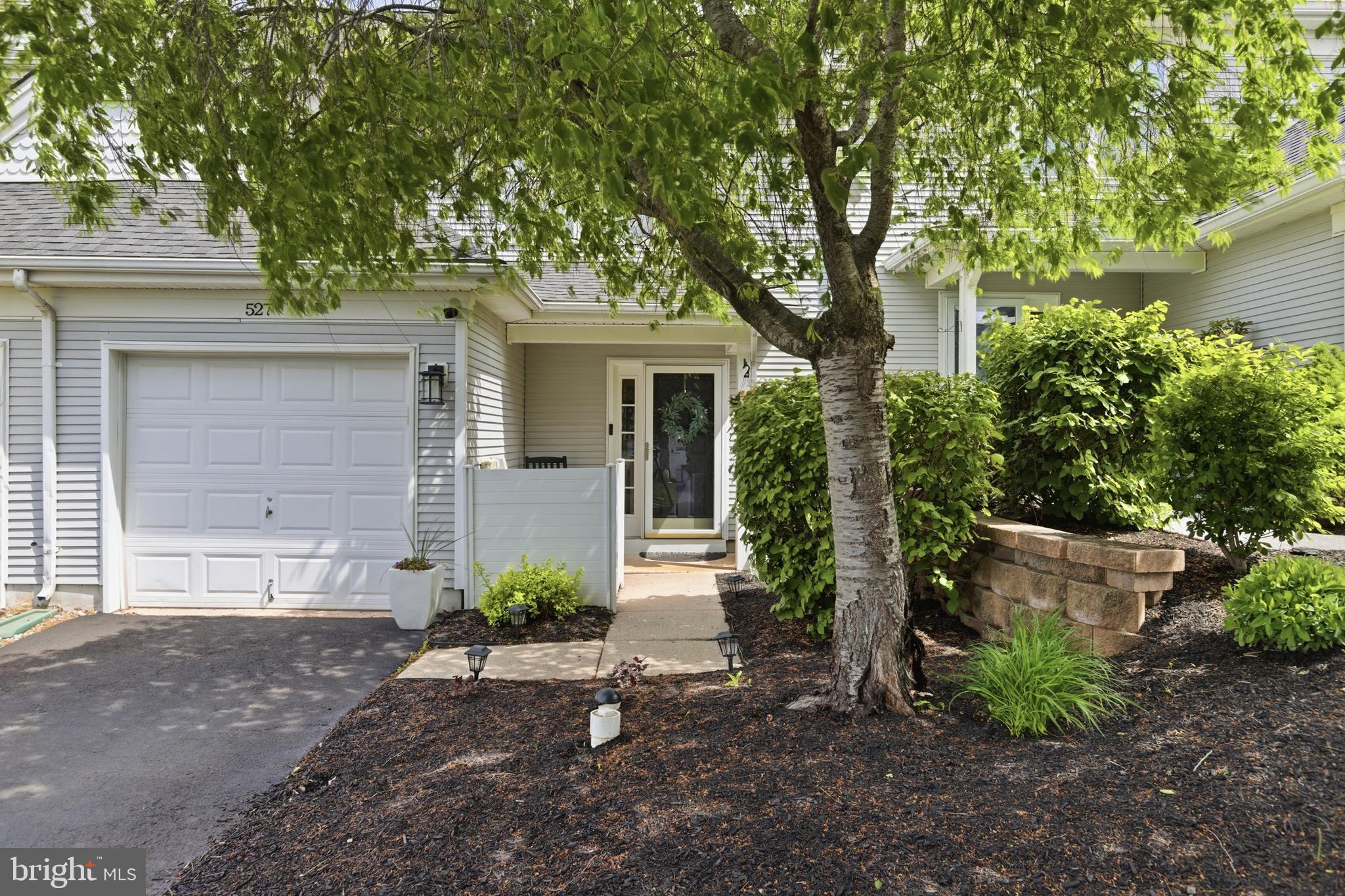 527 MUSKET COURT