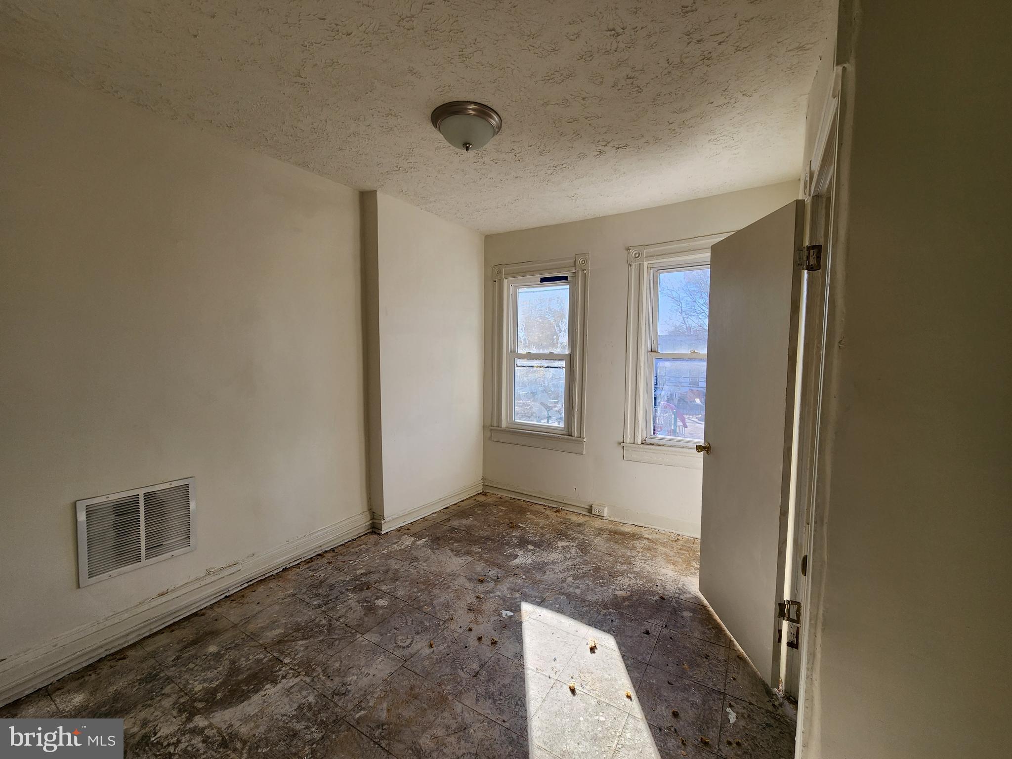 HARWOOD - Residential