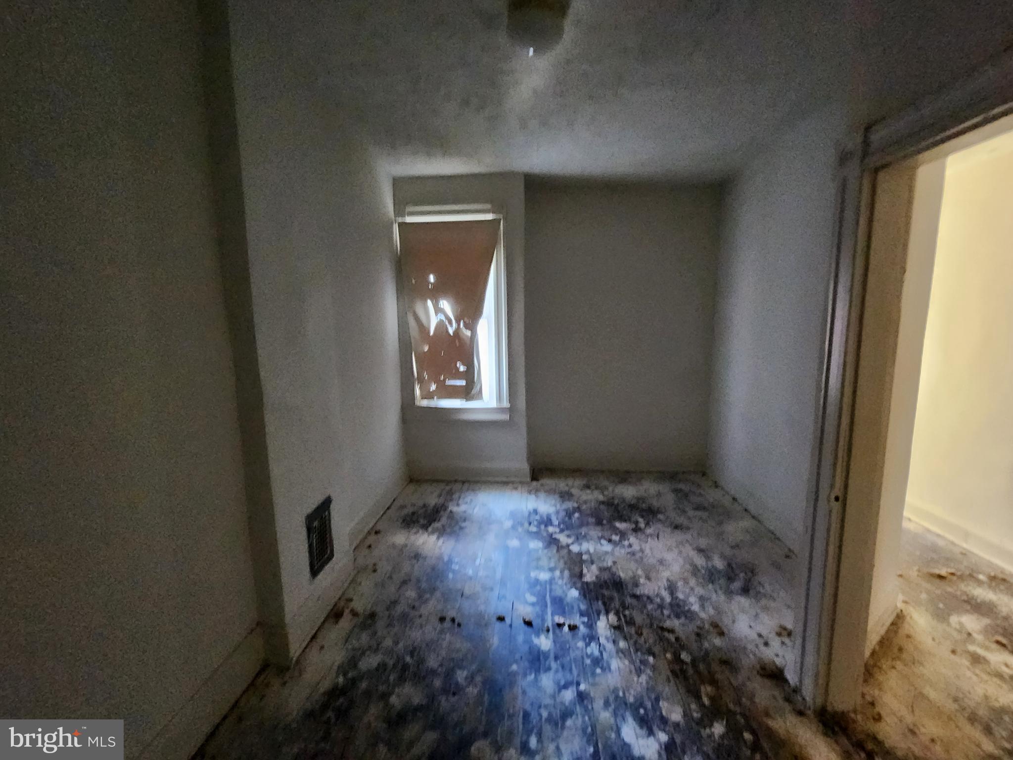 HARWOOD - Residential