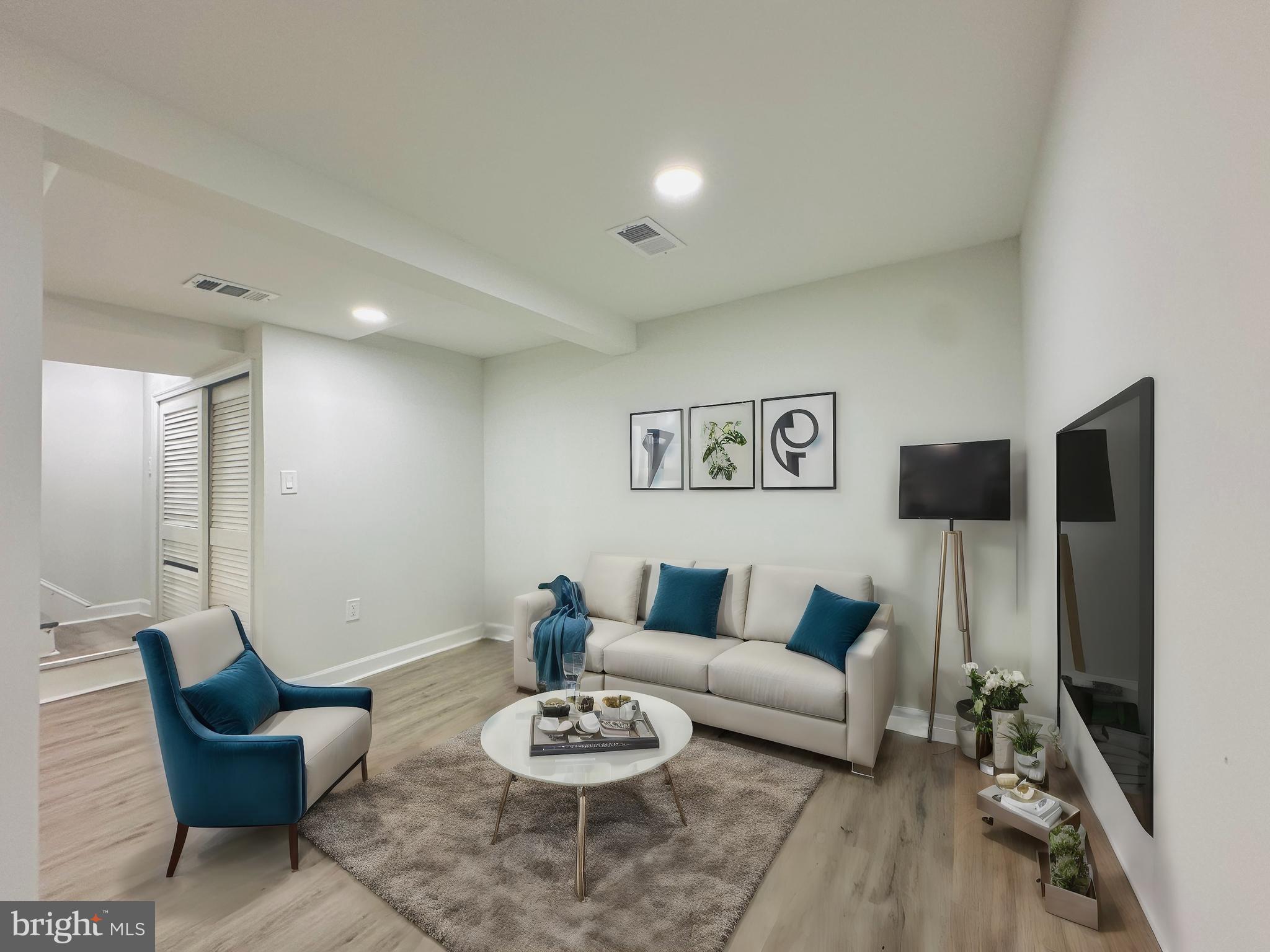 HILLCREST HEIGHTS - Residential