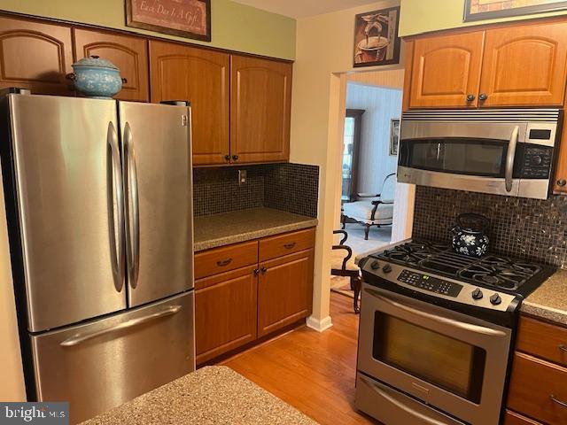 528 S BRENTWOOD DRIVE