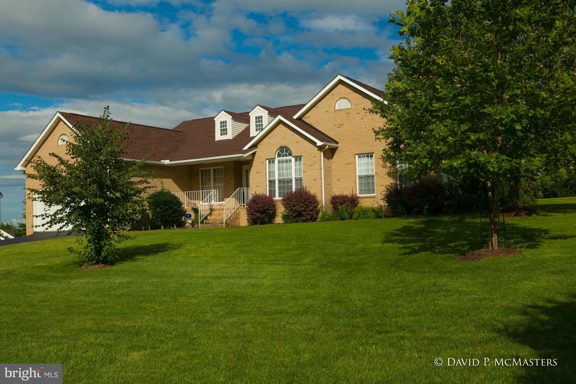 HIGHPOINTE - Residential