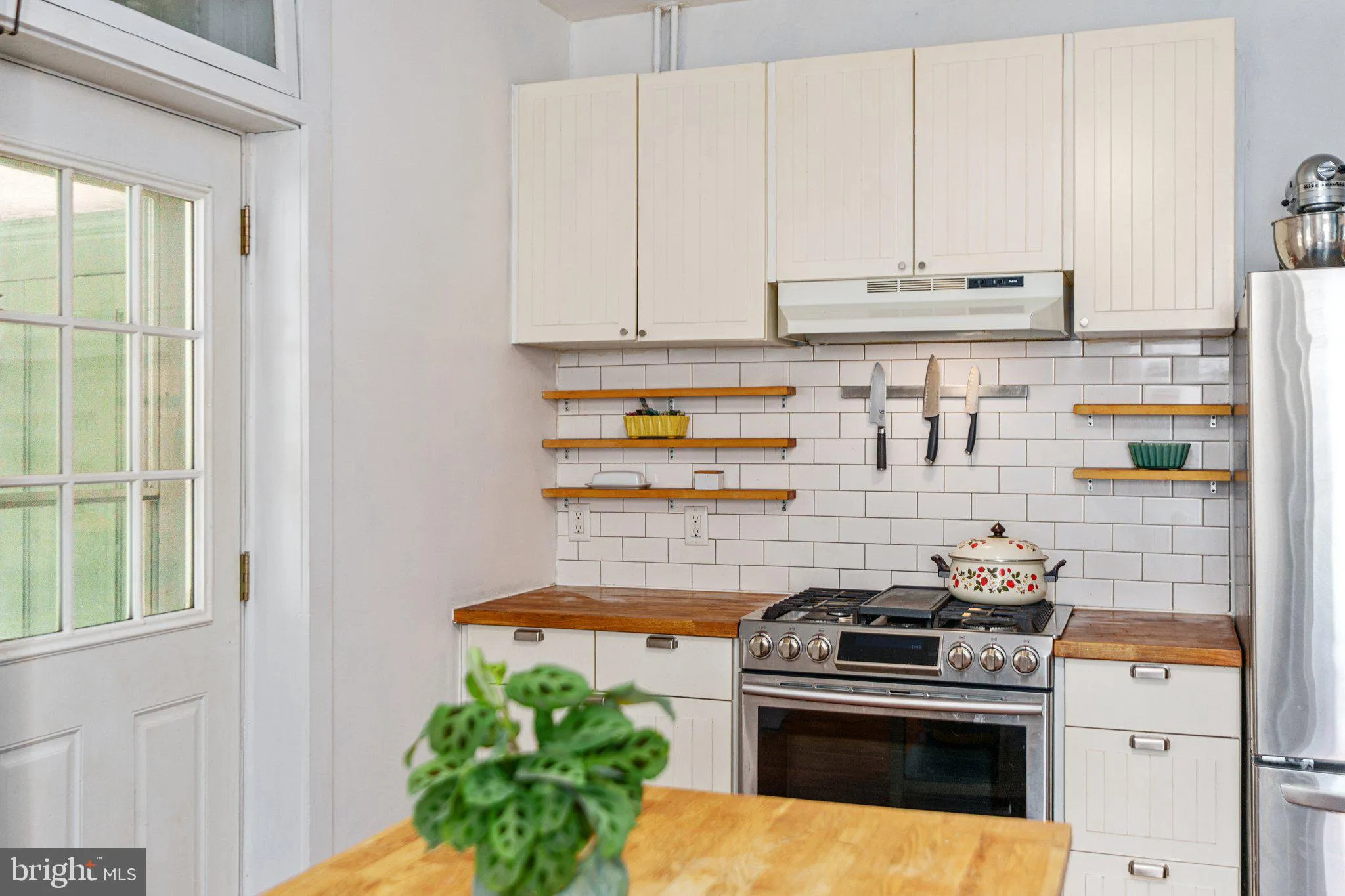 Bethlehem, Pennsylvania 18015, United States, 4 Bedrooms Bedrooms, ,1 BathroomBathrooms,Residential,Coming Soon,164046