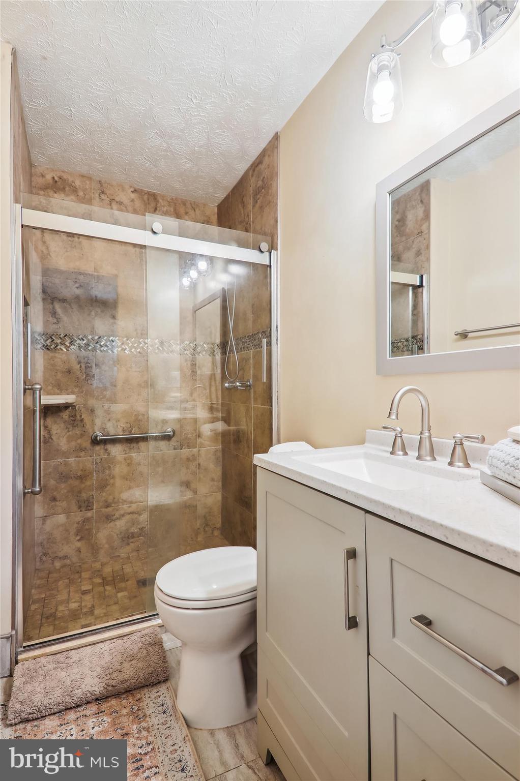 HILLCREST TOWNE - Residential