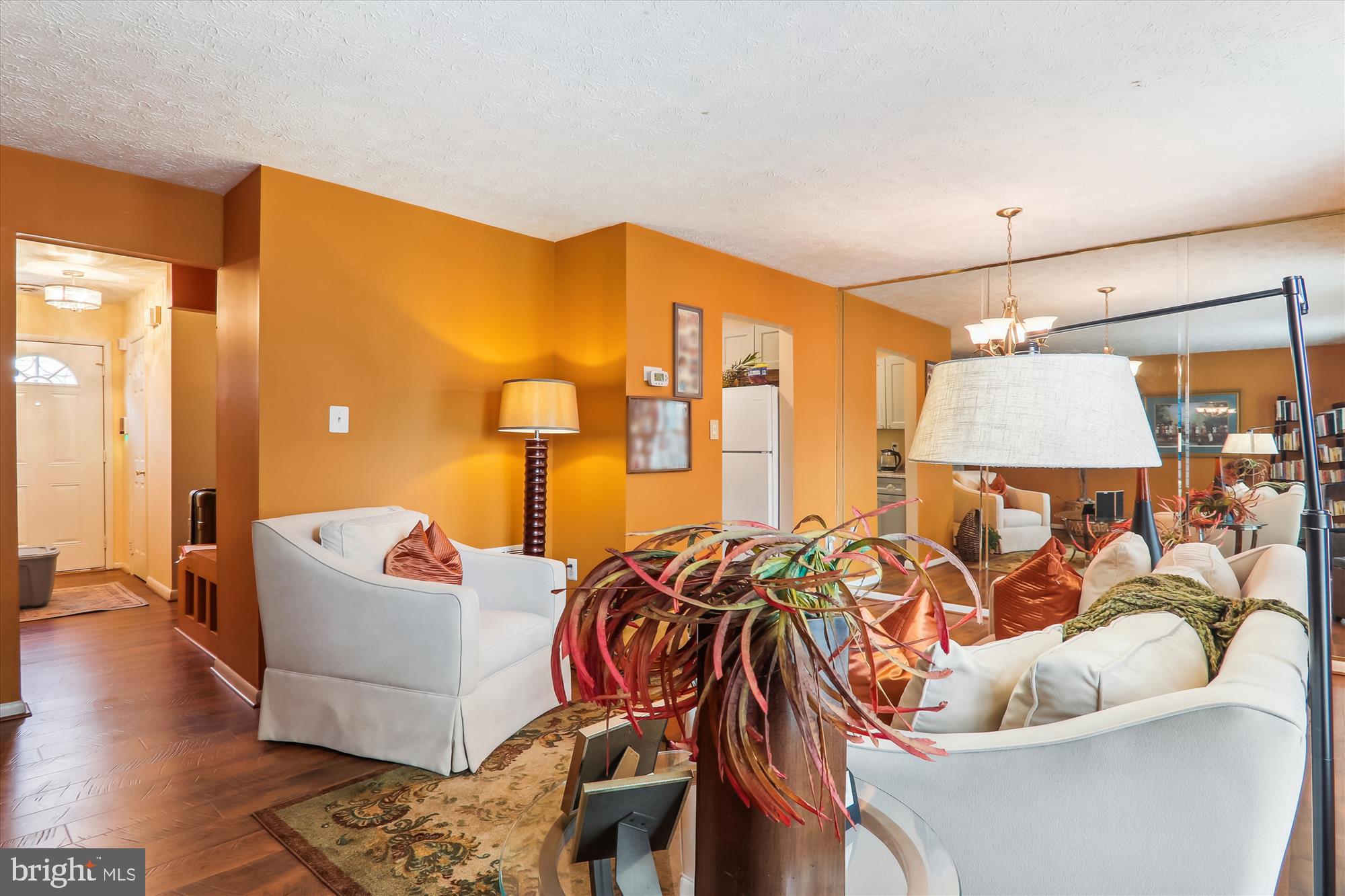 HILLCREST TOWNE - Residential