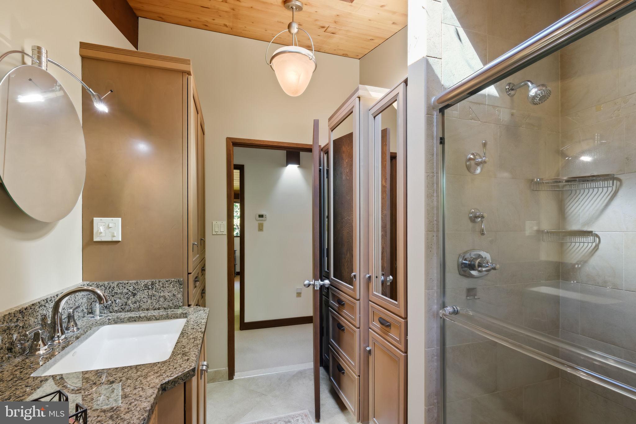 CARDEROCK SPRINGS - Residential