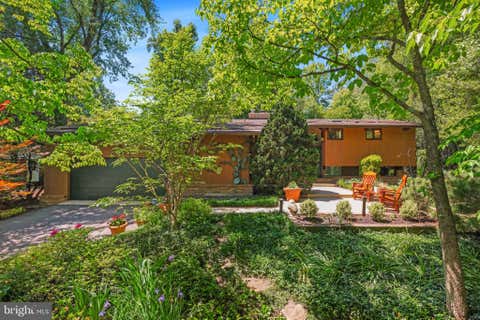 Homes For Sale - 7908 Fenway Road<br/> BETHESDA, MD 20817