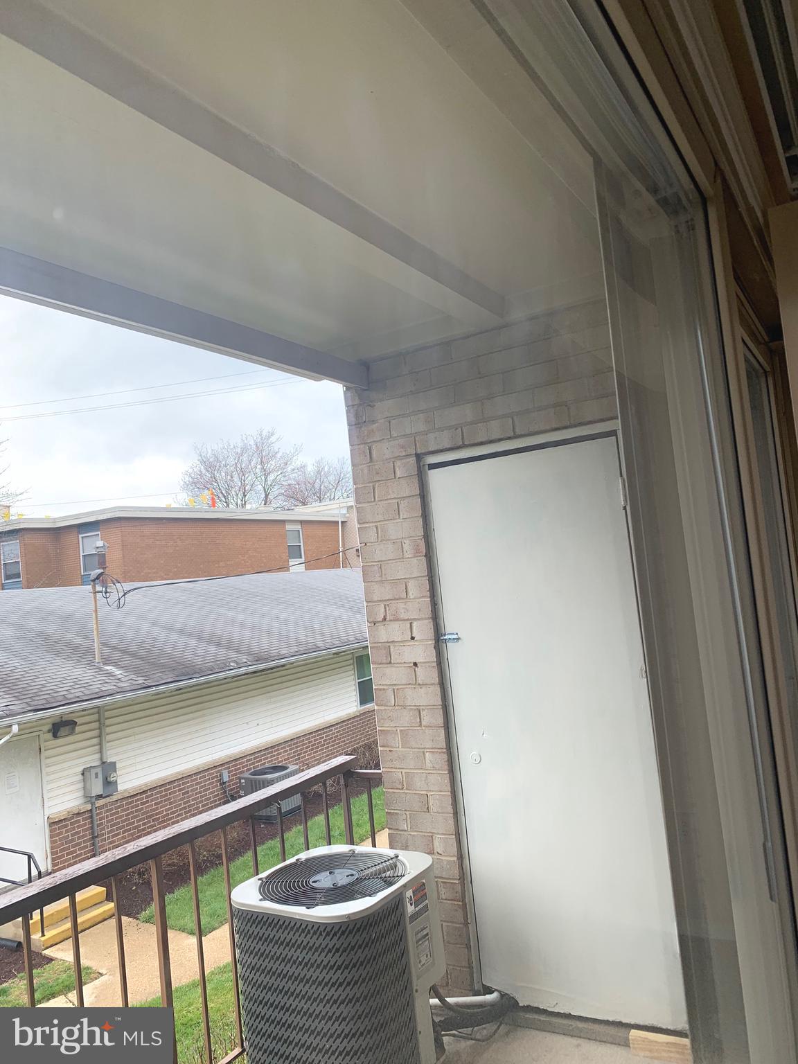 MARLOW TOWERS CONDOMINIUMS - Residential