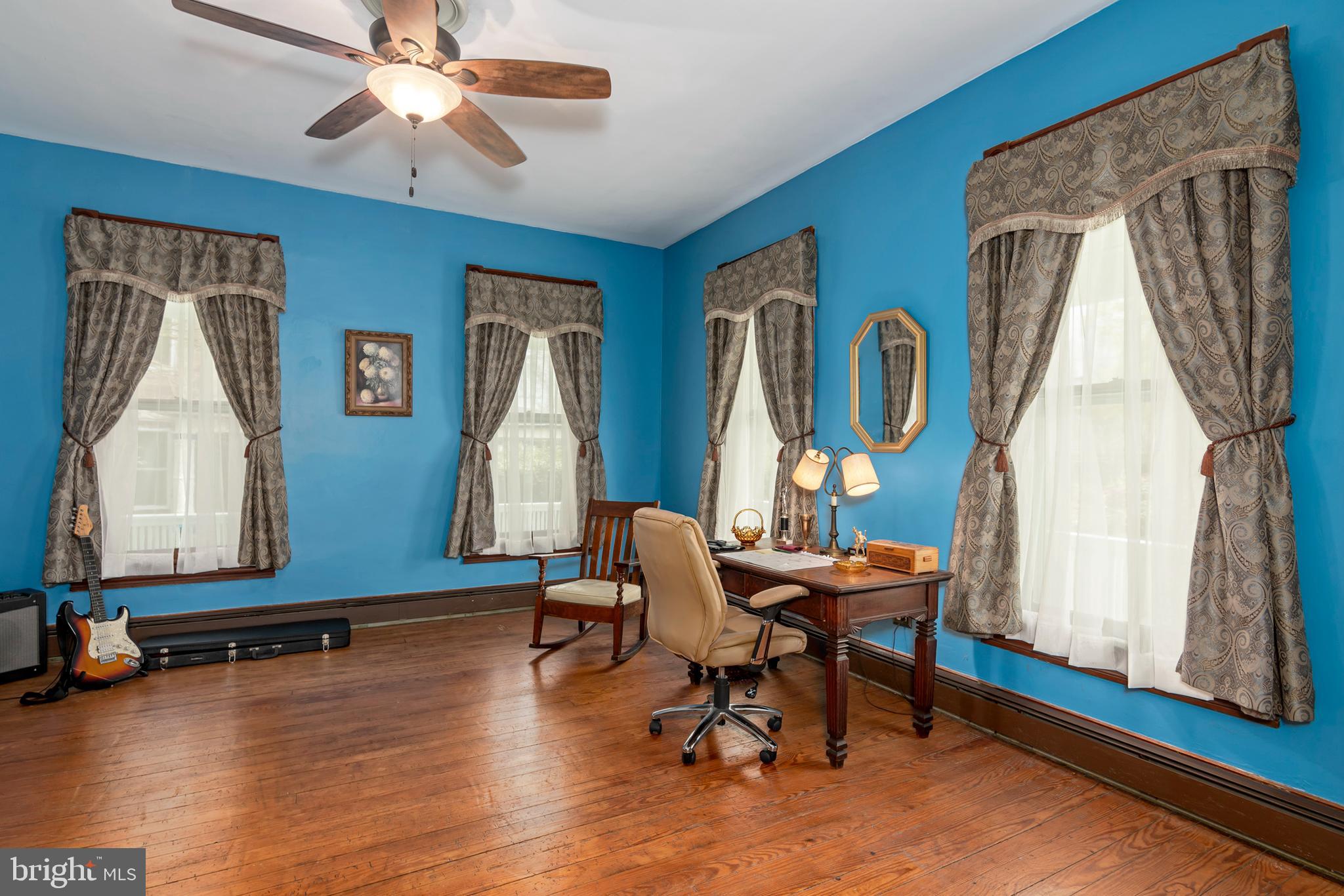 CAMBRIDGE HISTORIC DISTRICT - Residential