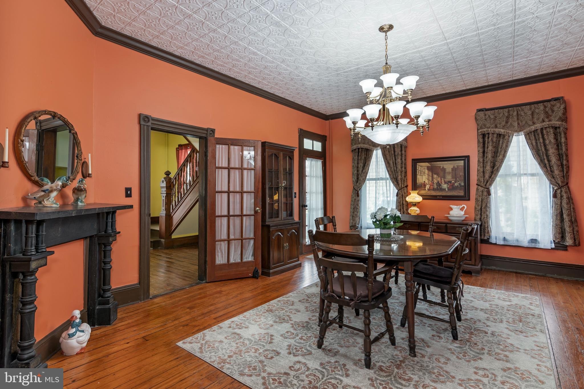 CAMBRIDGE HISTORIC DISTRICT - Residential