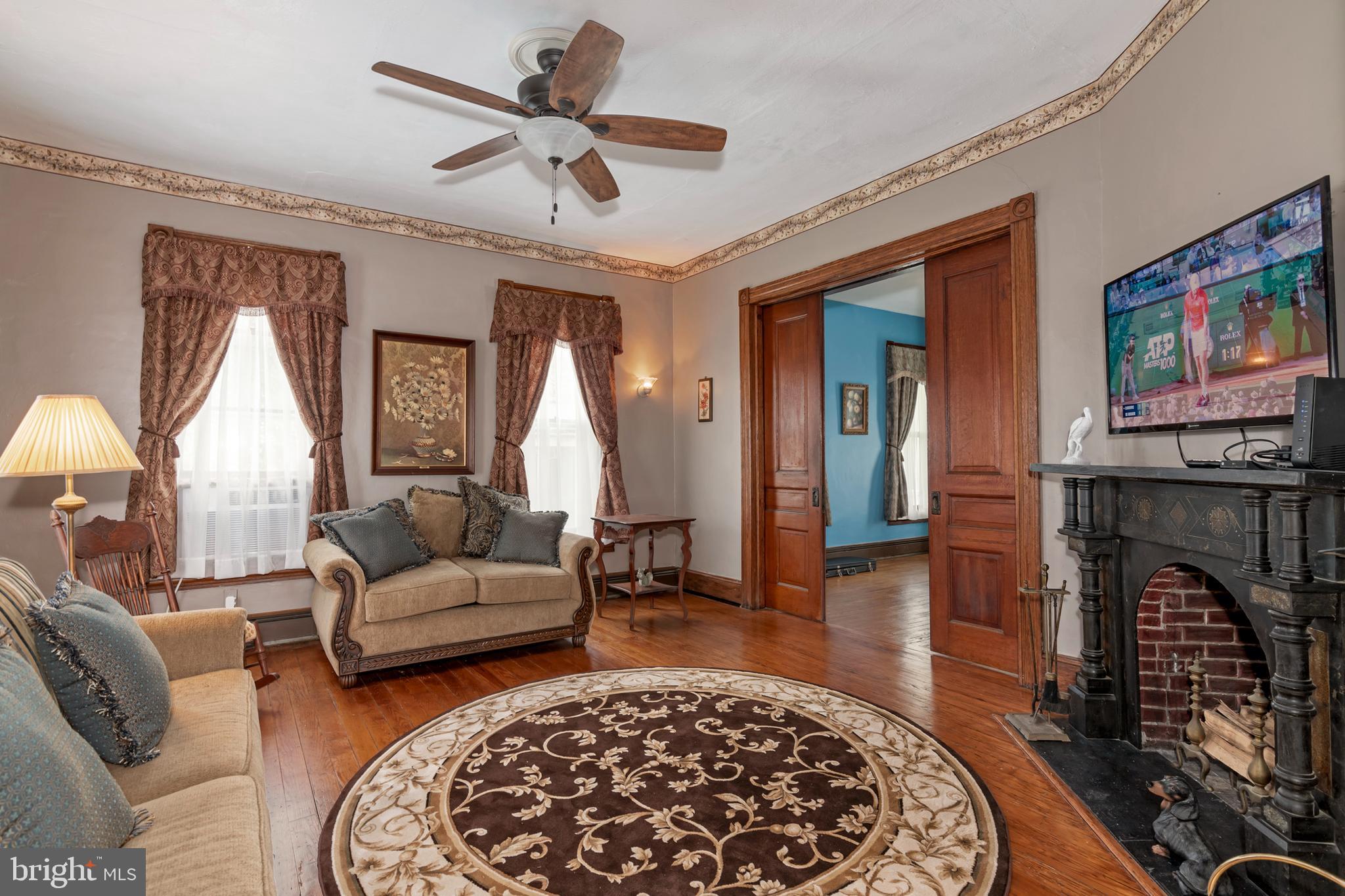 CAMBRIDGE HISTORIC DISTRICT - Residential