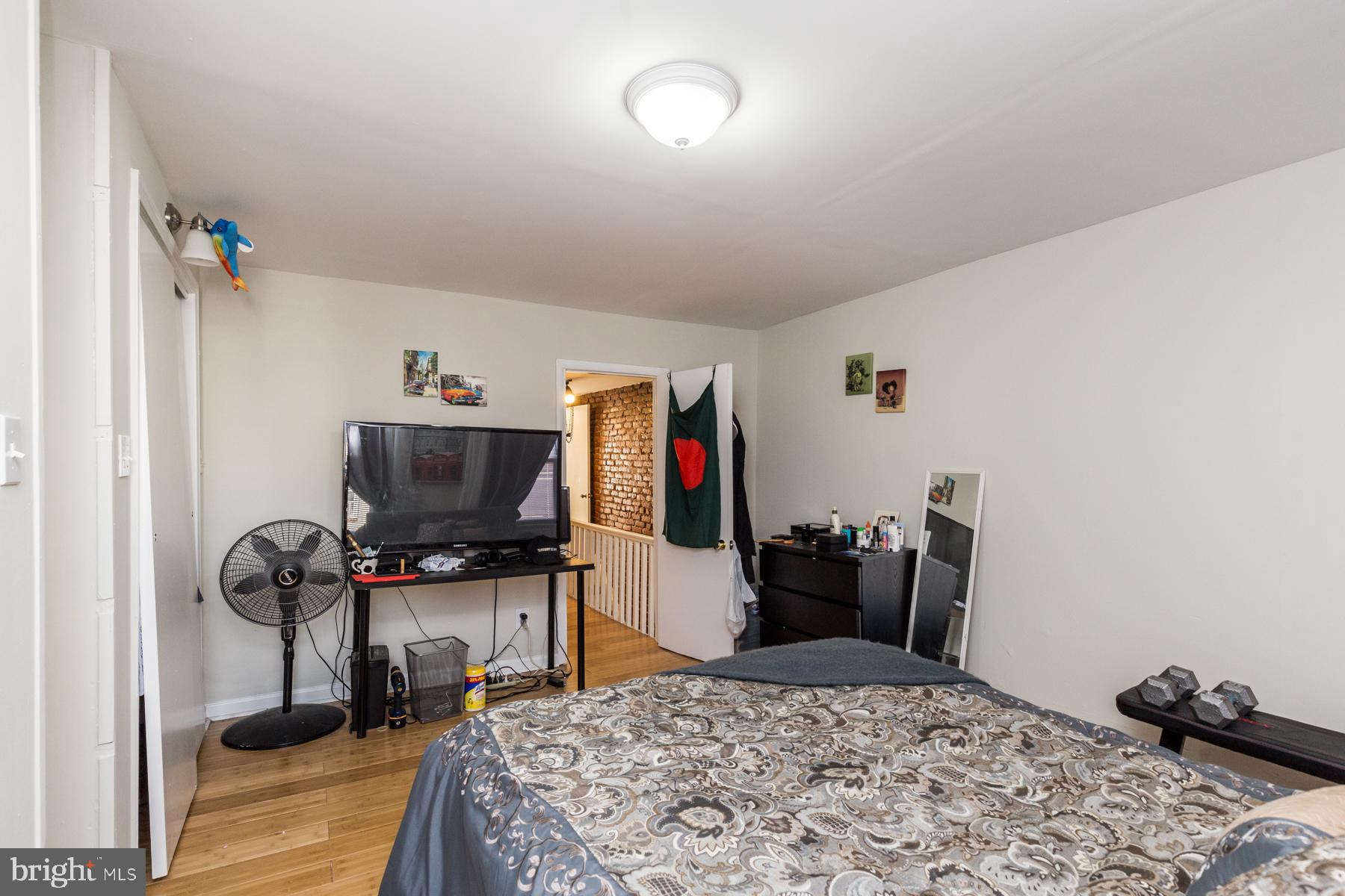 POINT BREEZE - Residential Lease