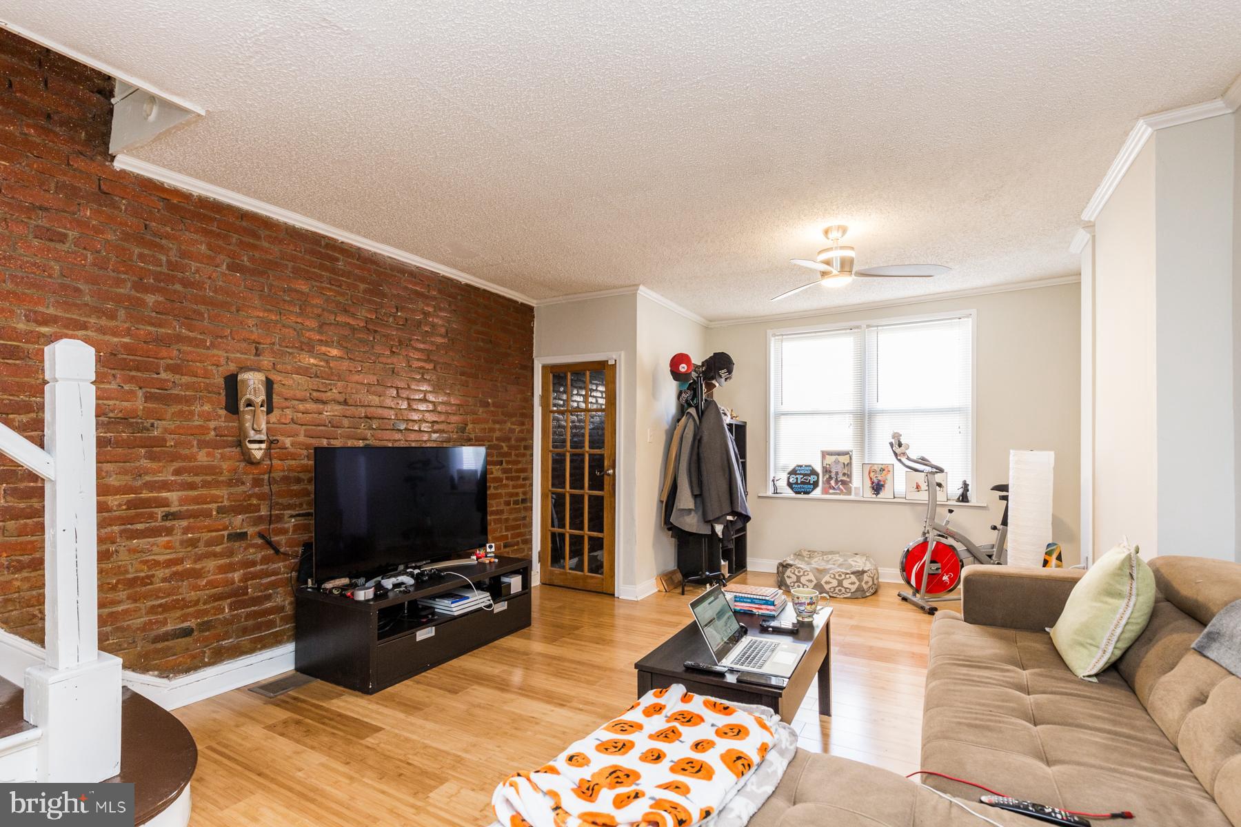 POINT BREEZE - Residential Lease