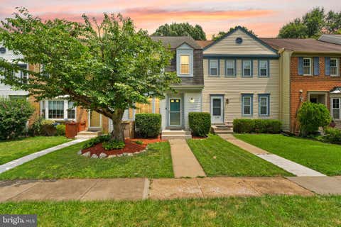 Photo of 11824 Critton Circle, WOODBRIDGE, VA 22192 (MLS # VAPW2124766)