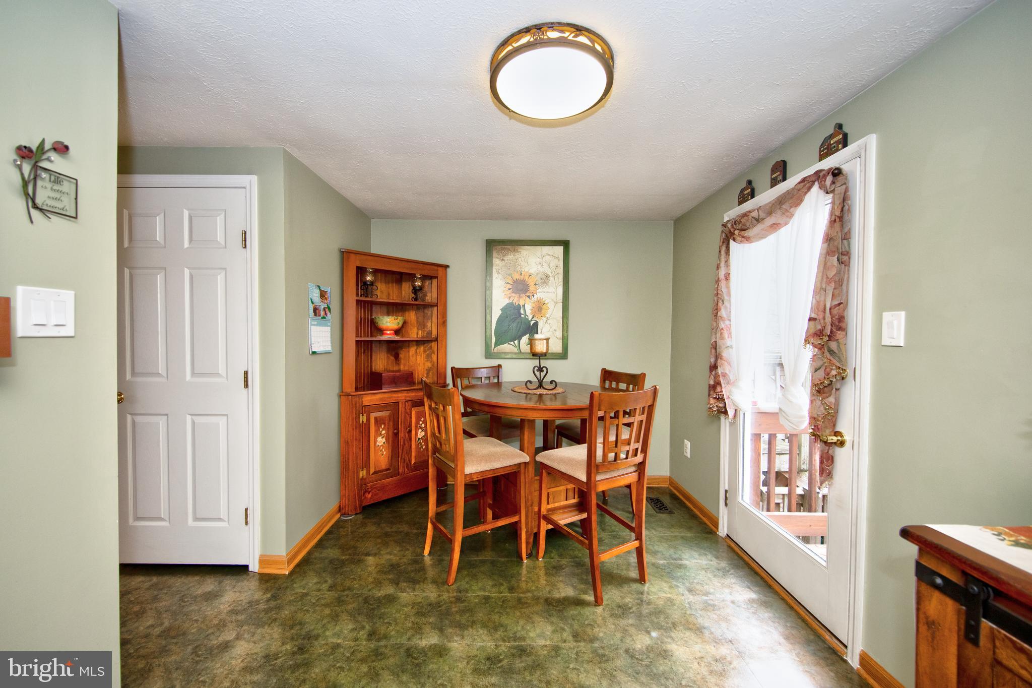 RIVERSIDE - Residential