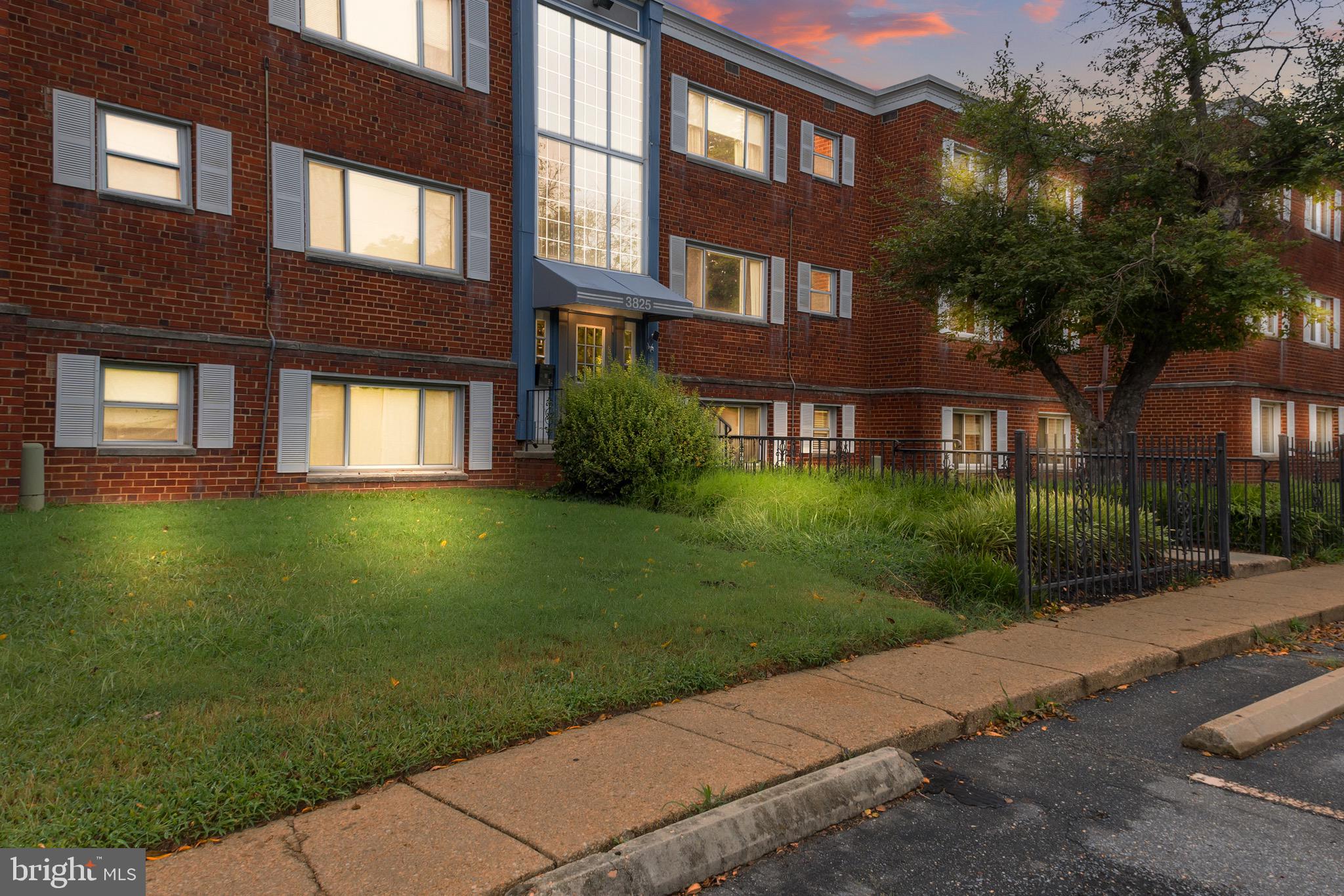 PARK PLACE CONDOMINIUMS - Residential