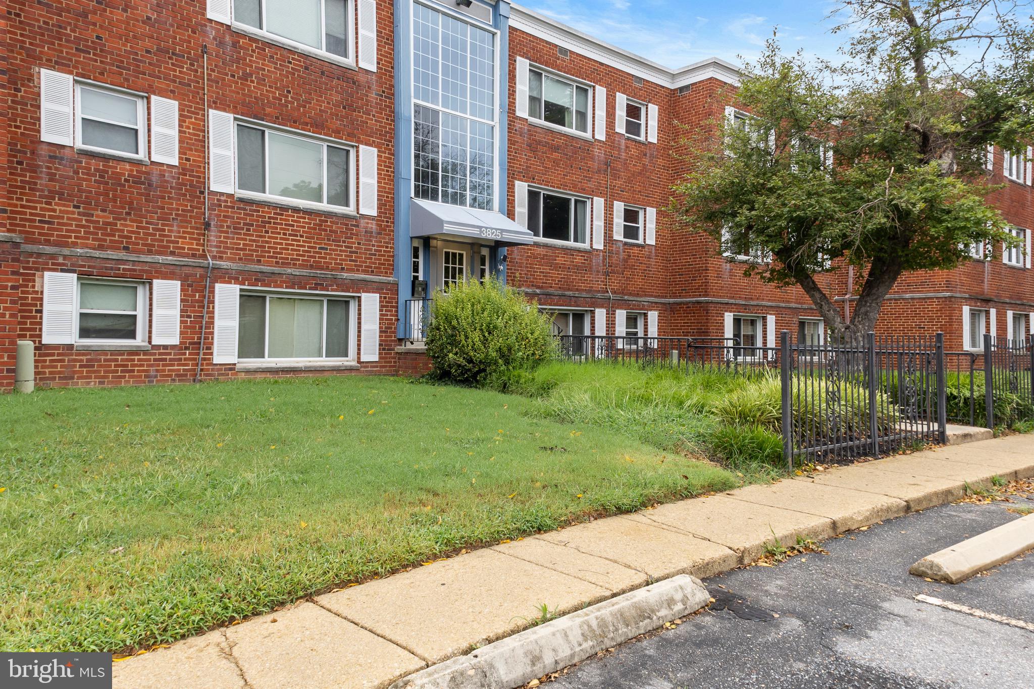 PARK PLACE CONDOMINIUMS - Residential